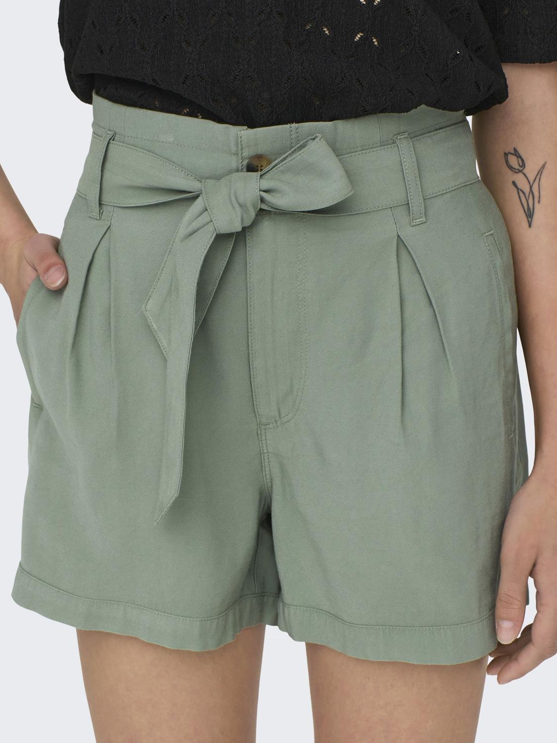 ONLY Shorts "ONLARIS LIFE HW BELT SHORTS CC PNT" günstig online kaufen