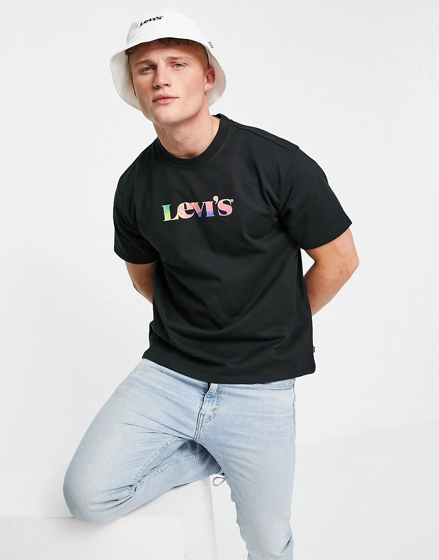 Levi's – Schwarzes T-Shirt in Vintage-Passform mit modernem Logoprint in Ba günstig online kaufen