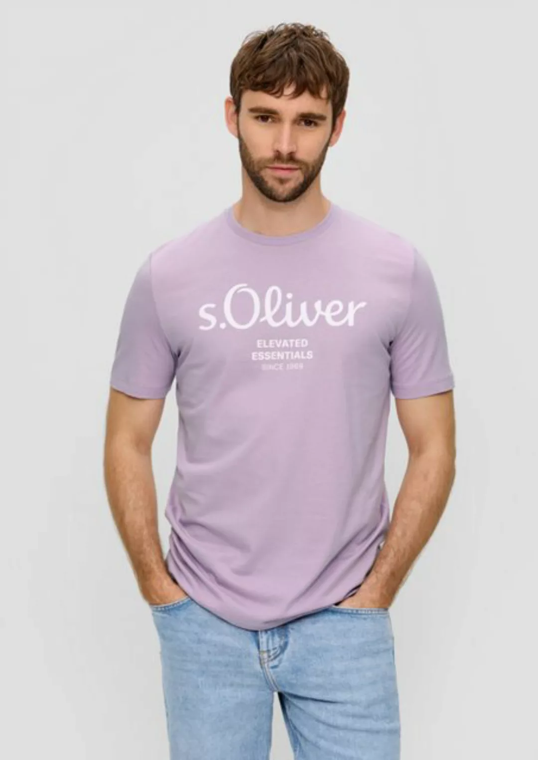 s.Oliver Kurzarmshirt T-Shirt aus Baumwolle mit Label-Print Artwork günstig online kaufen