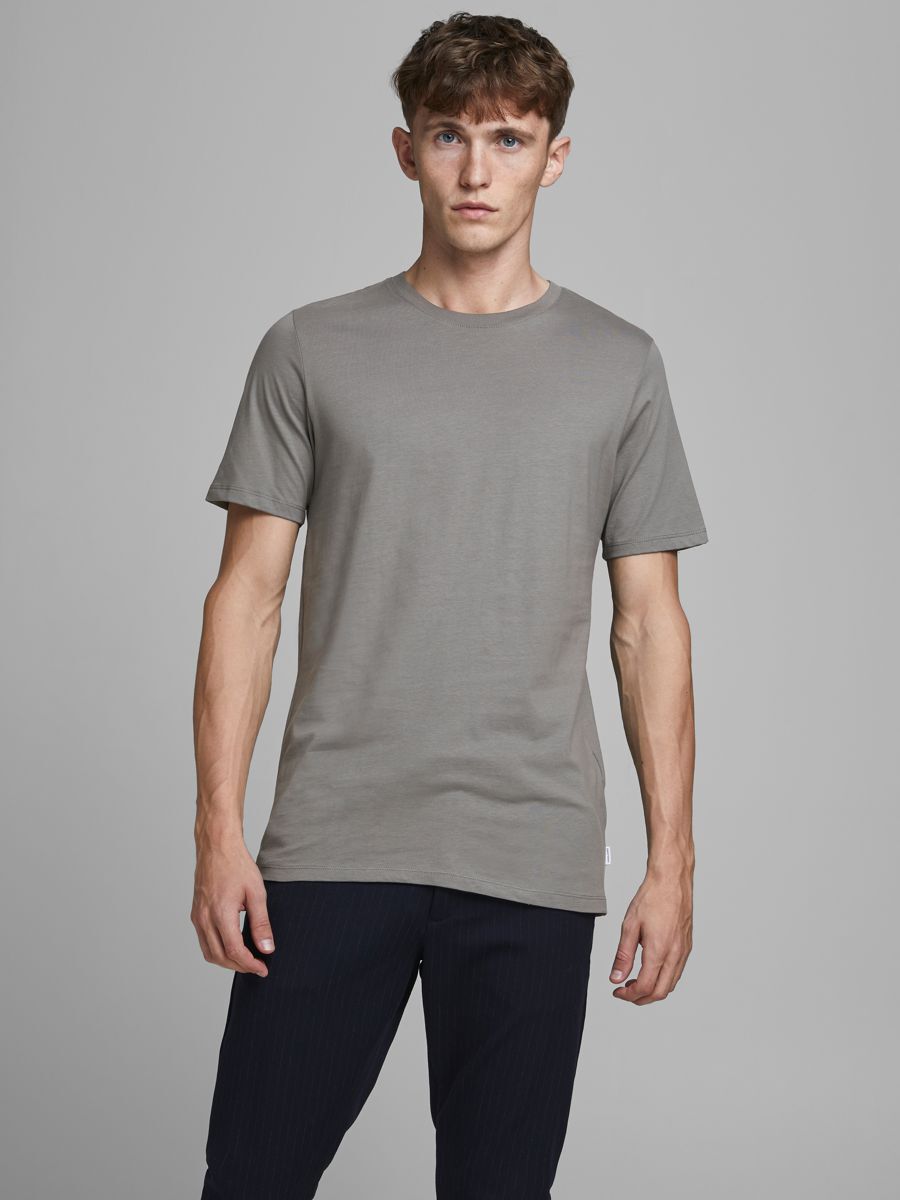 ​​​​​​​Jack & Jones Essentials – T-Shirt aus Bio-Baumwolle mit Rundhalsauss günstig online kaufen