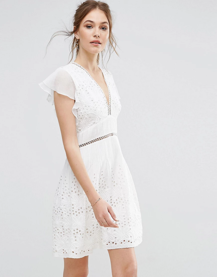 French Connection – Hesse – Kleid mit Lochstickerei-Weiß günstig online kaufen