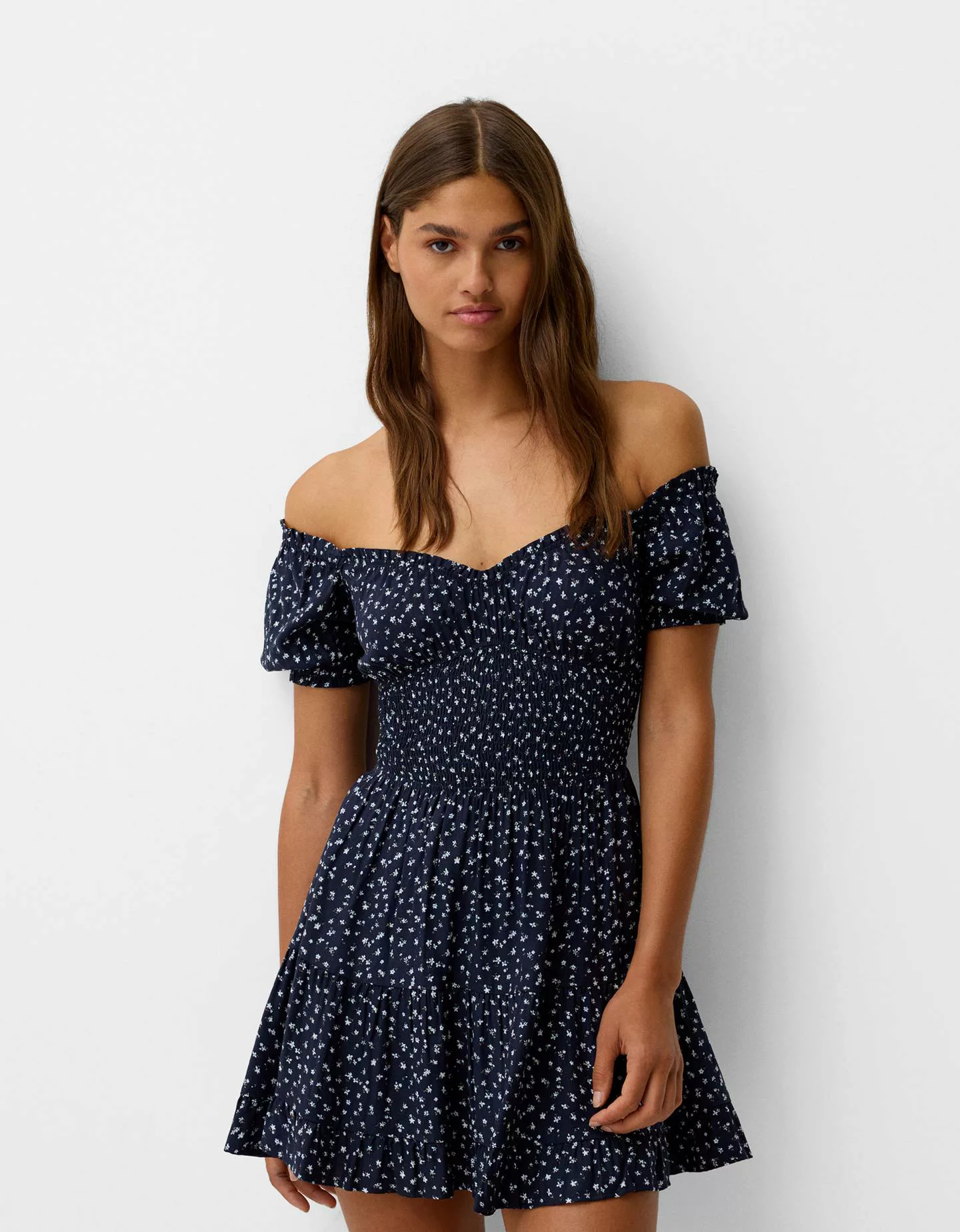 Bershka Minikleid Mit Kurzen Ärmeln Und Blumenprint Damen Xs Kombiniert günstig online kaufen