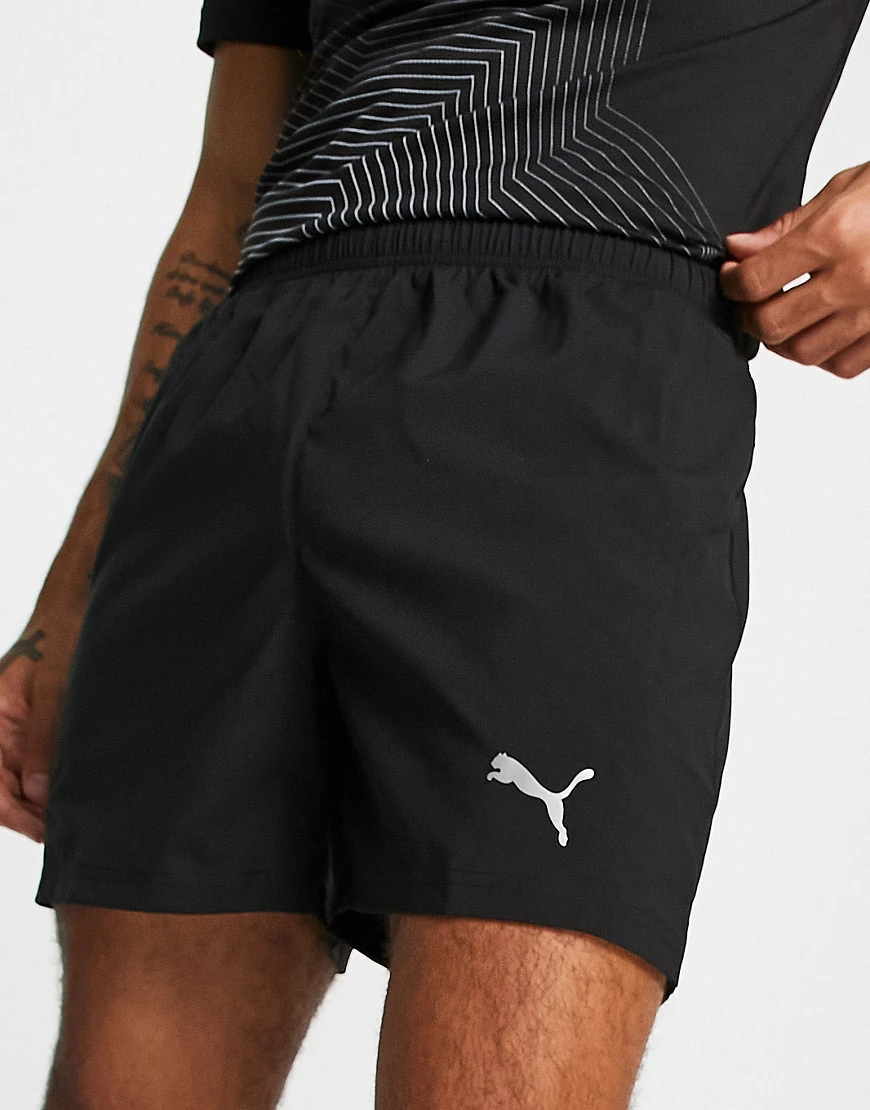 PUMA Running – Favourite – Gewebte Shorts in Schwarz, 5 Zoll günstig online kaufen