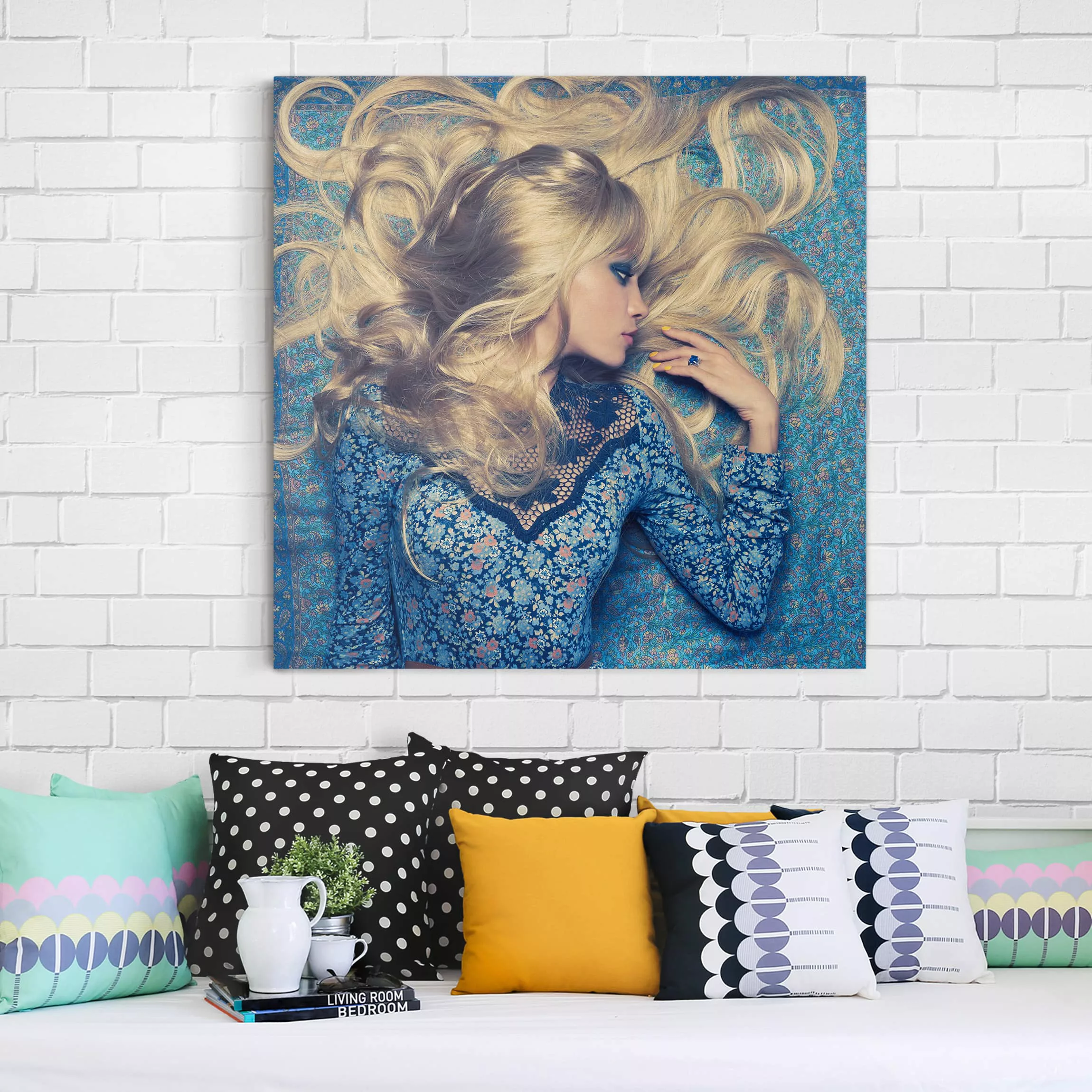 Leinwandbild Portrait - Quadrat Hippiegirl in Blue günstig online kaufen