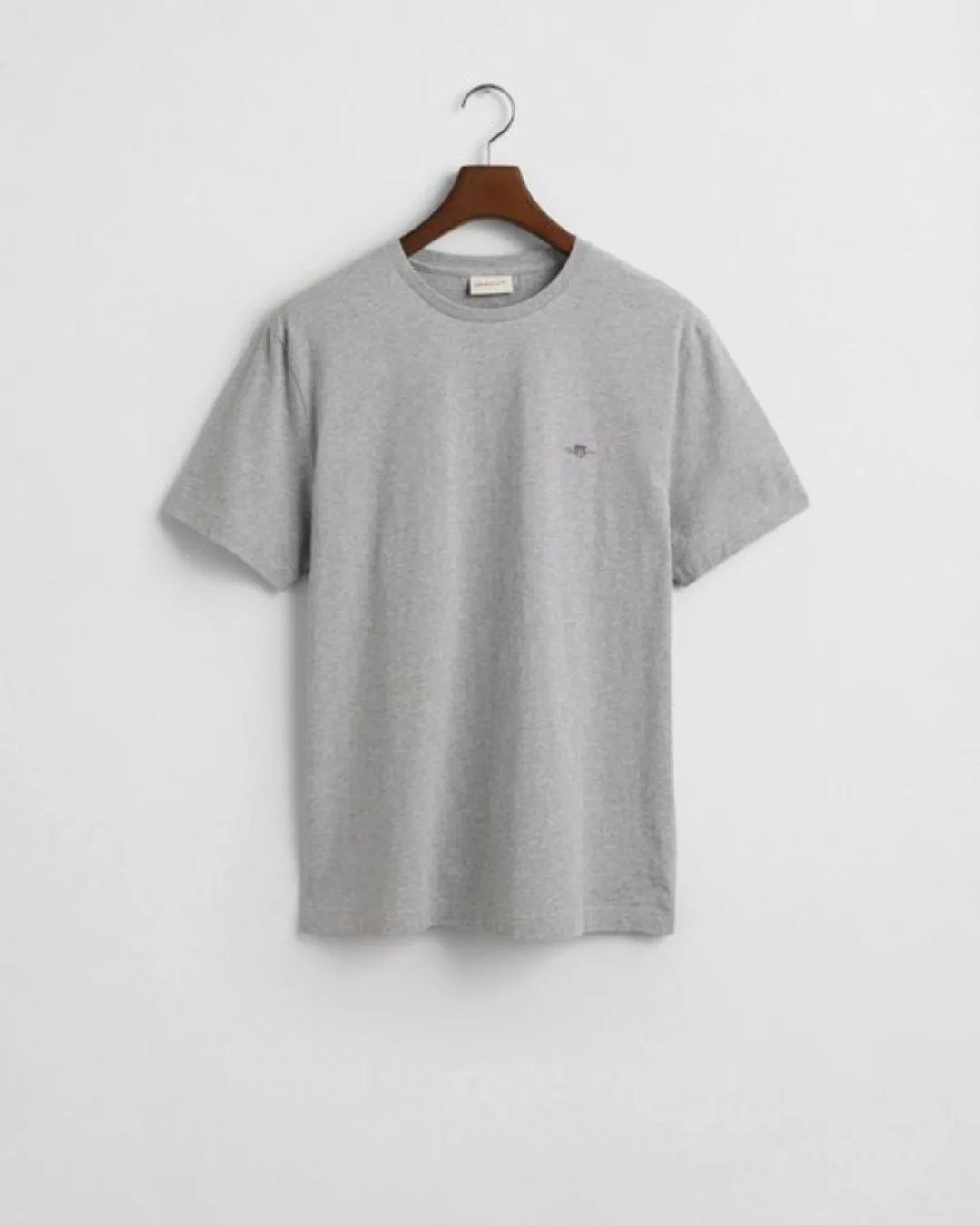 Gant T-Shirt "SLIM SHIELD SS T-SHIRT", mit Logostickerei auf der Brust günstig online kaufen