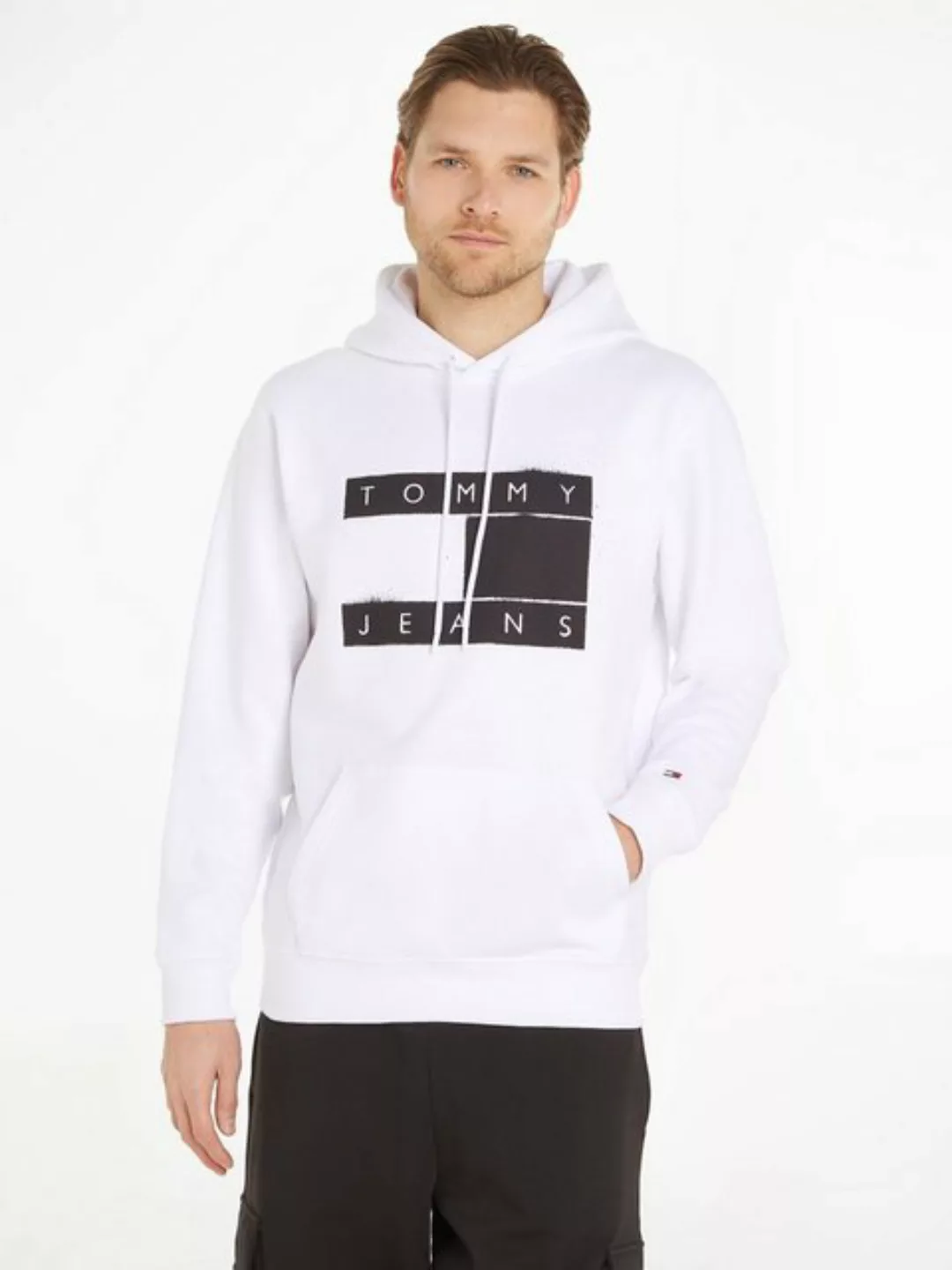 Tommy Jeans Kapuzensweatshirt TJM REG FLAG SPRAY HOODIE günstig online kaufen