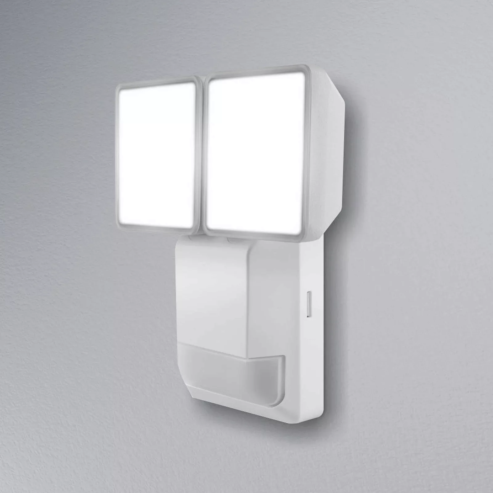 LEDVANCE Endura Pro Spot Sensor LED-Spot 16W weiß günstig online kaufen