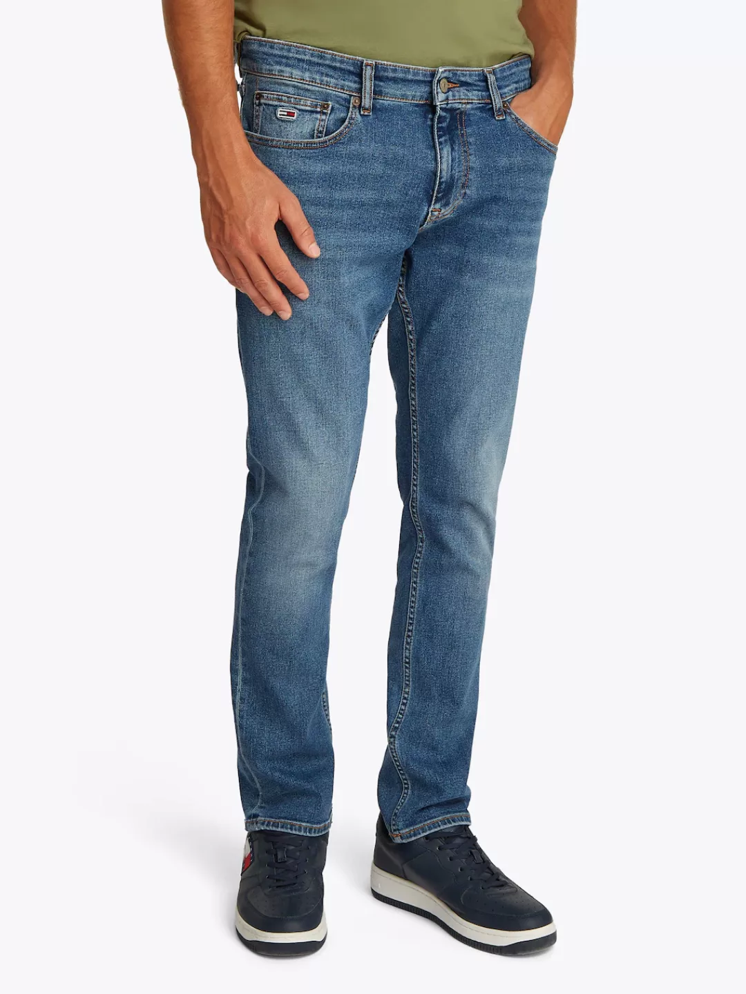 Tommy Jeans Gerade Jeans "SCANTON SLIM BI0234", Mit Markenlabel aus Leder h günstig online kaufen