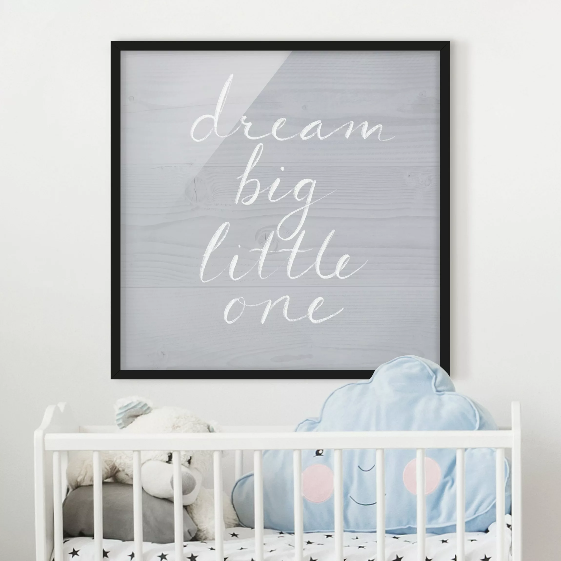 Bild mit Rahmen Spruch - Quadrat Holzwand grau - Dream big günstig online kaufen