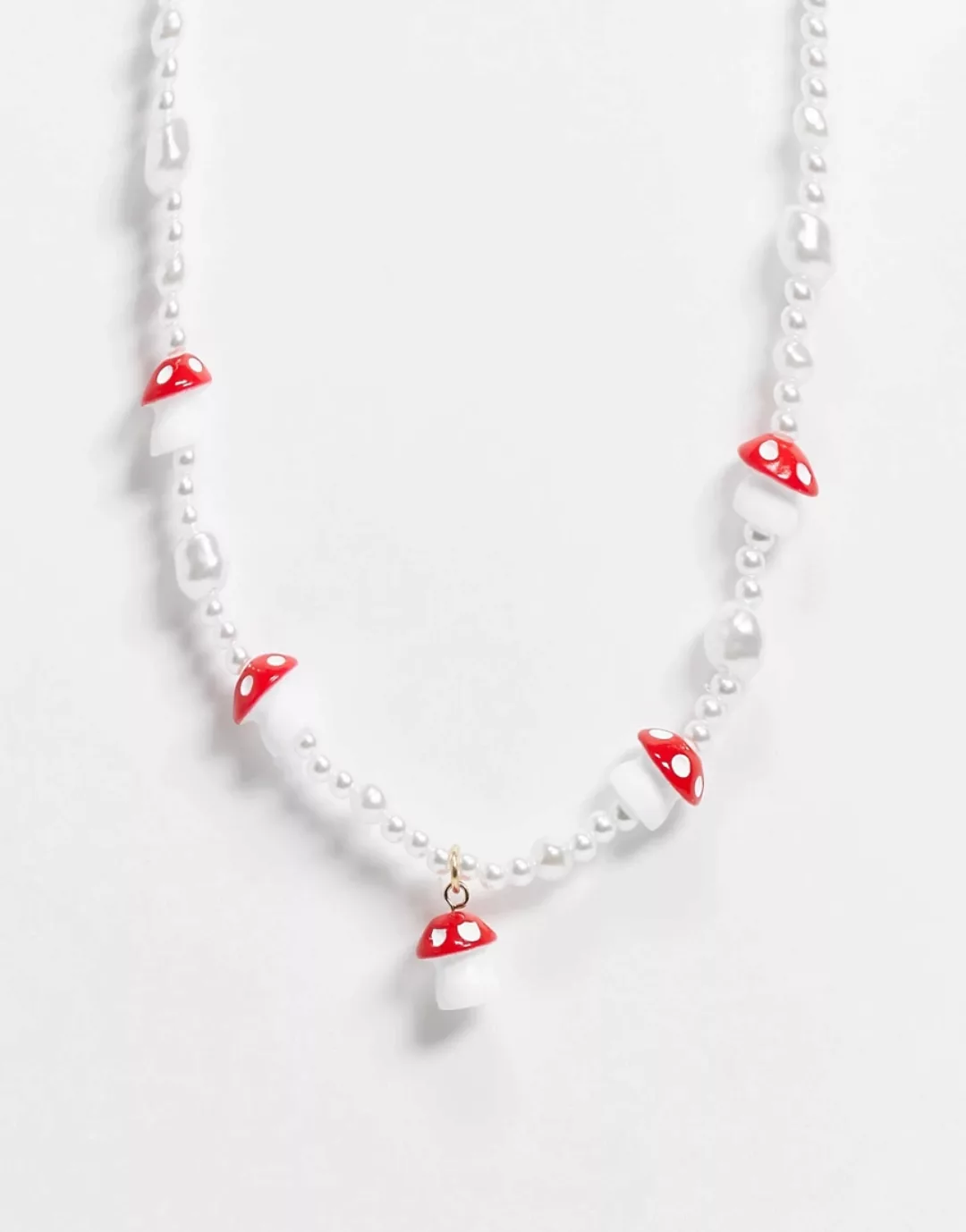ASOS DESIGN – Halskette mit Kunstperlen und Anhängern in Pilzoptik-Mehrfarb günstig online kaufen