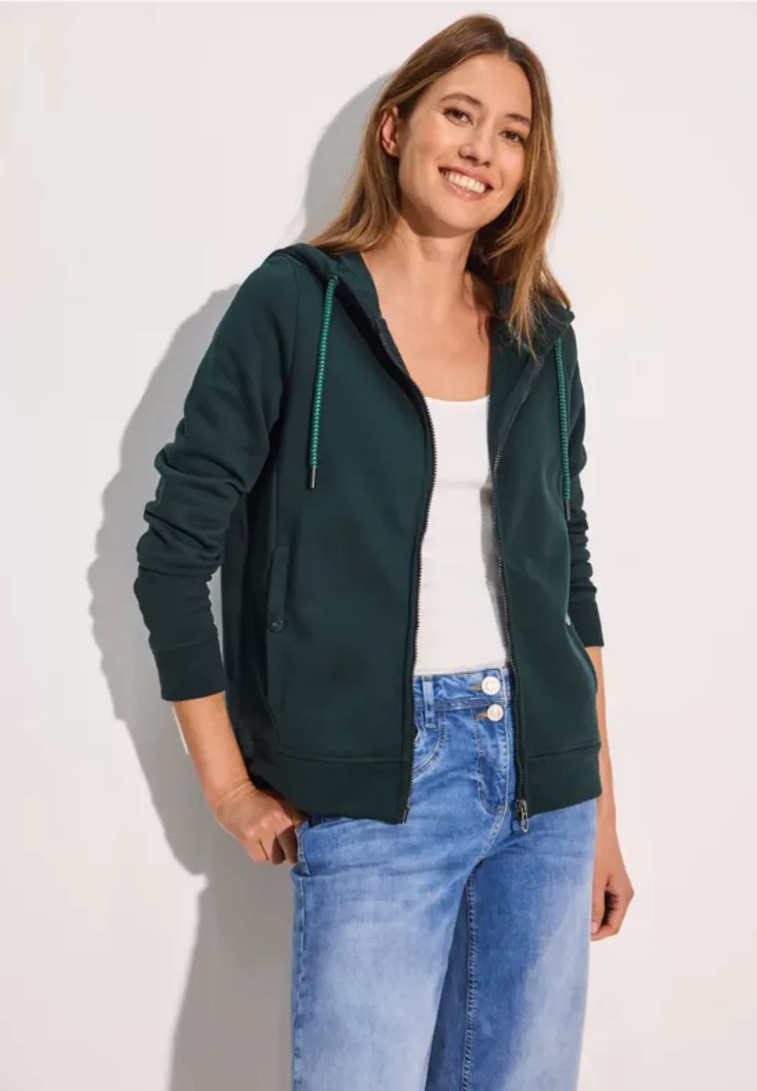 Sweatjacke mit Kapuze günstig online kaufen