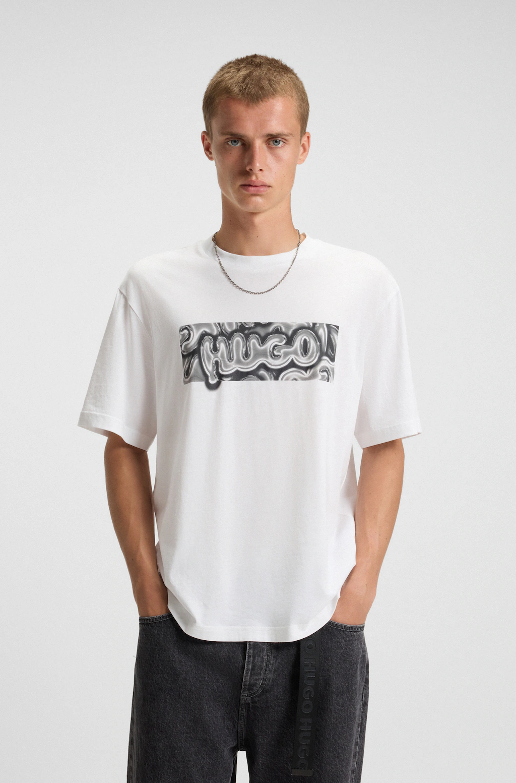 HUGO Blue T-Shirt "Nedirix", Rundhalsausschnitt, regular fit, Logoprint günstig online kaufen