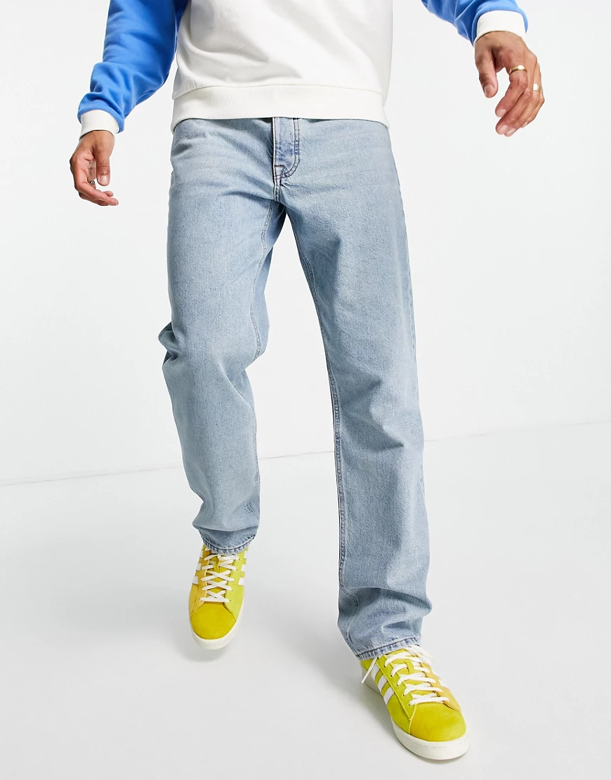 ASOS DESIGN – Gerade geschnittene Jeans in hellblauer Vintage-Waschung günstig online kaufen