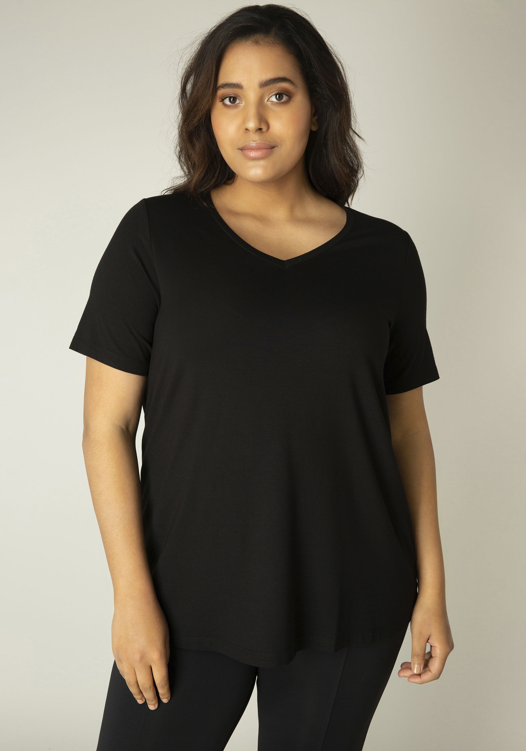 Base Level Curvy T-Shirt "Alba" günstig online kaufen