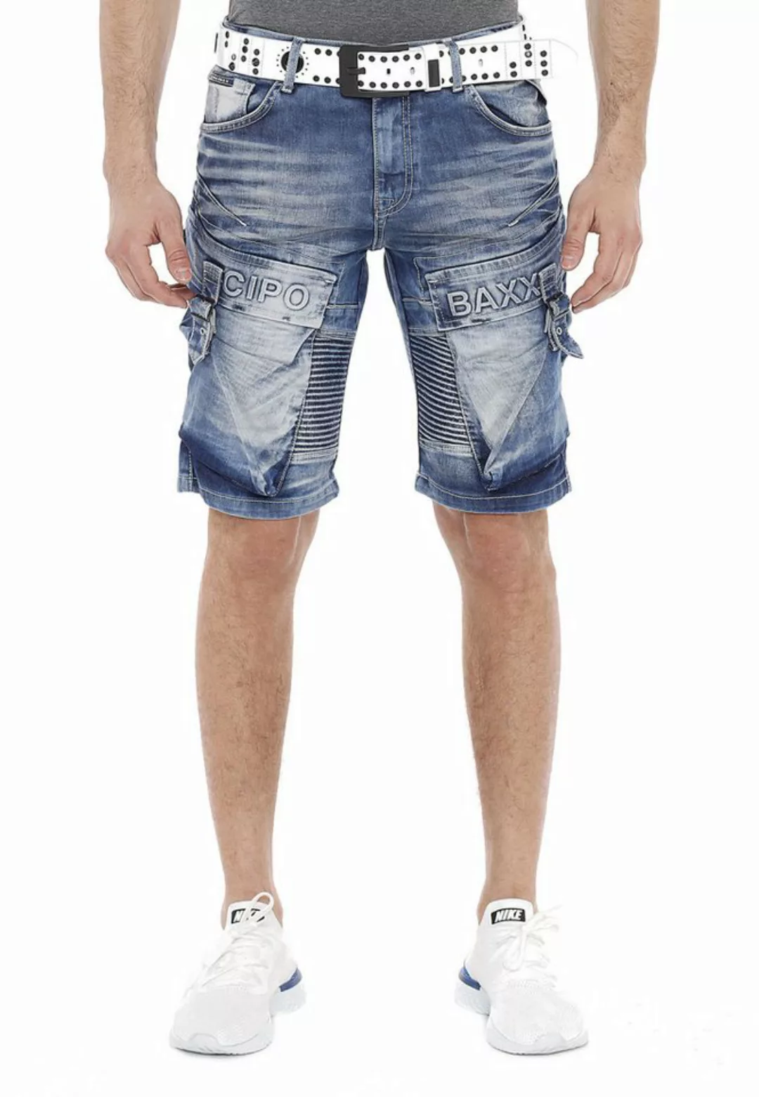 Cipo & Baxx Shorts mit lässigem Rippenmuster günstig online kaufen