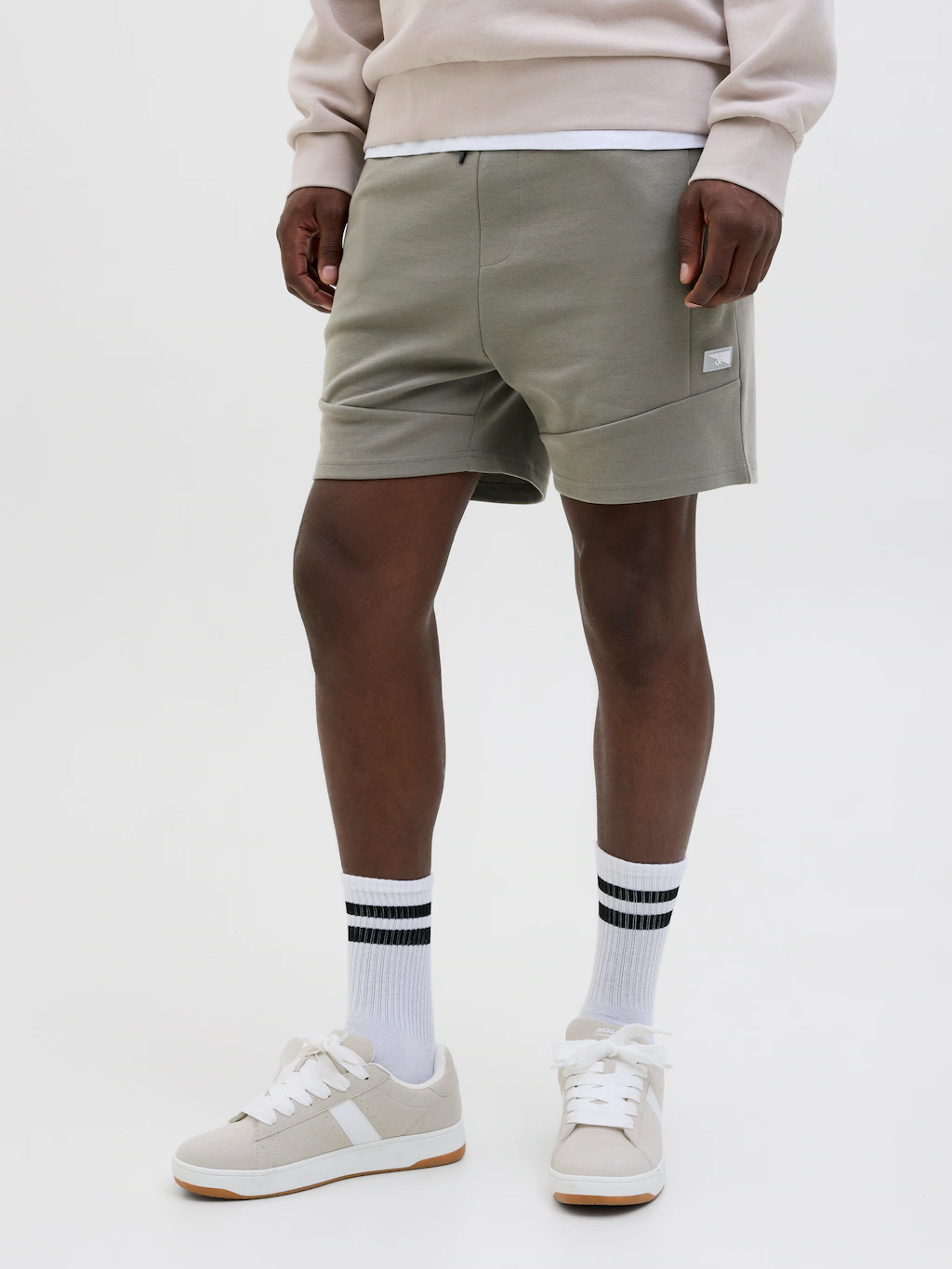 Jack & Jones Sweatshorts "JPSTAIR SWEAT SHORTS BEX SN", mit Kordel günstig online kaufen