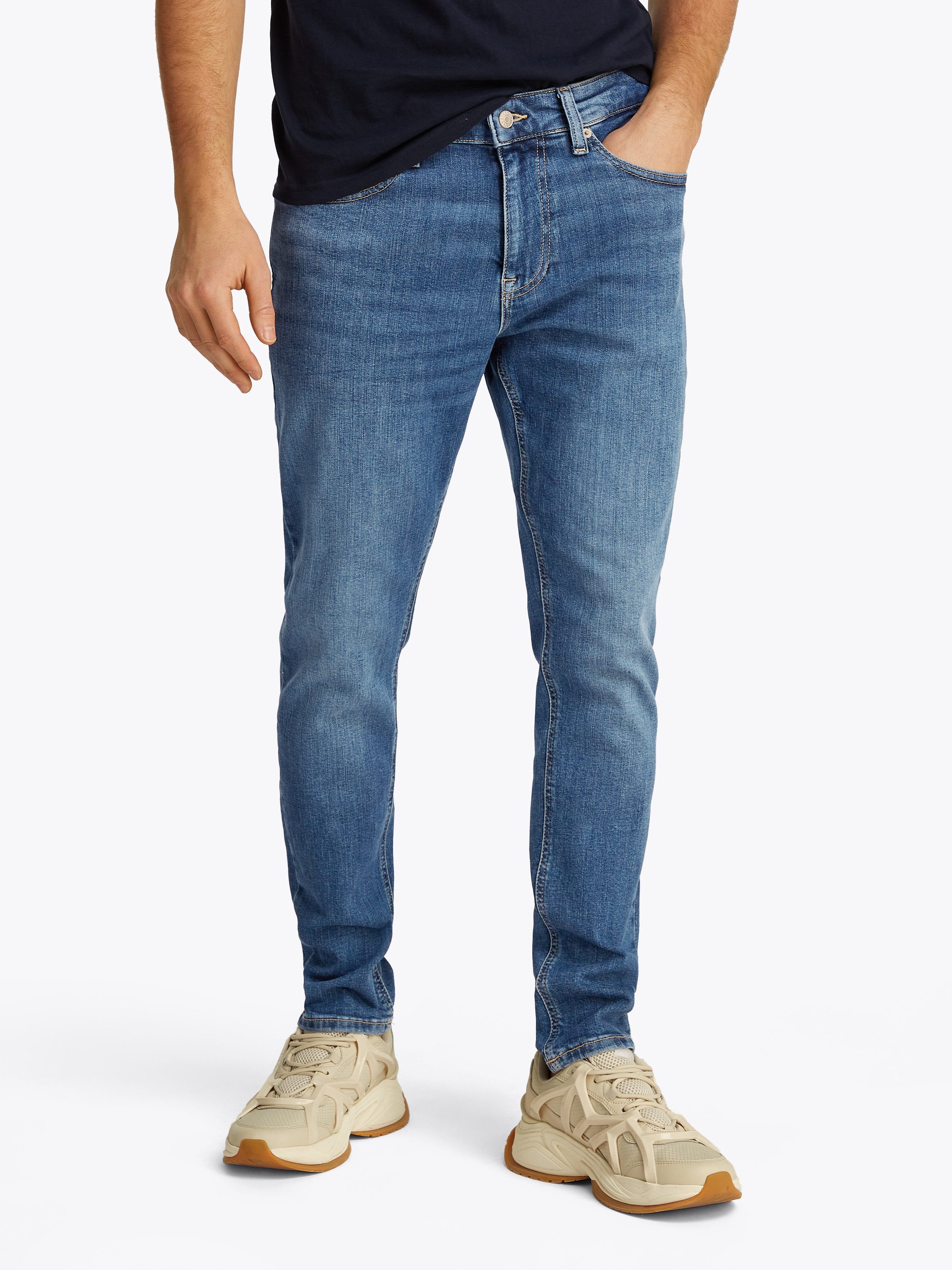 Tommy Jeans Slim-fit-Jeans "Austin Slim Tapered", zum Knöchel hin schmaler günstig online kaufen