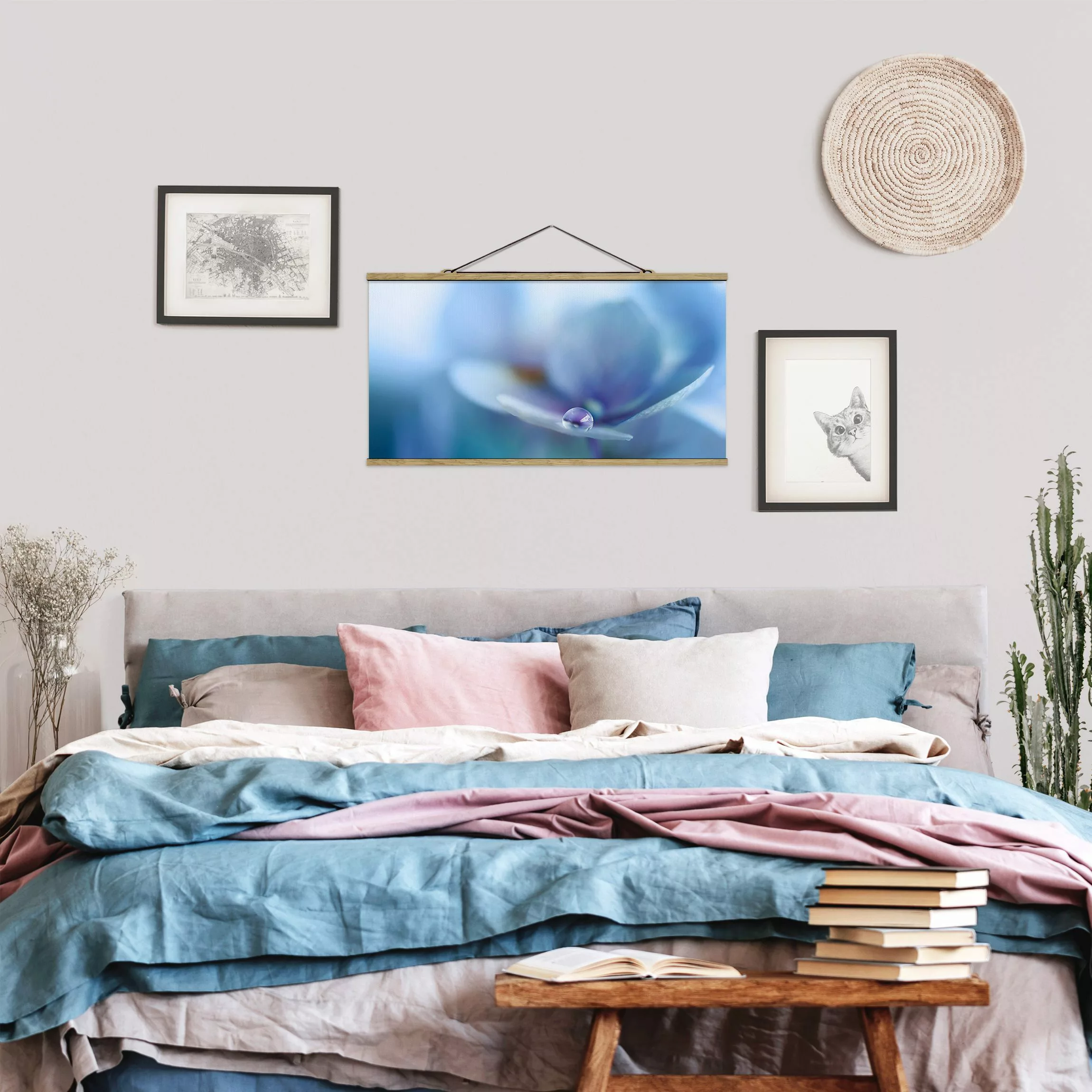 Stoffbild Blumen mit Posterleisten - Querformat Wassertropfen Hortensienblü günstig online kaufen
