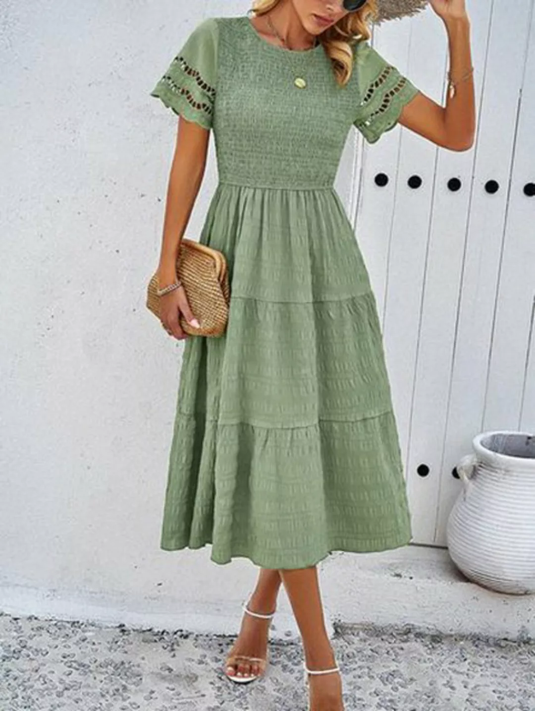 KIKI Sommerkleid Rüschenkleid, fließendes Midikleid in Grün günstig online kaufen