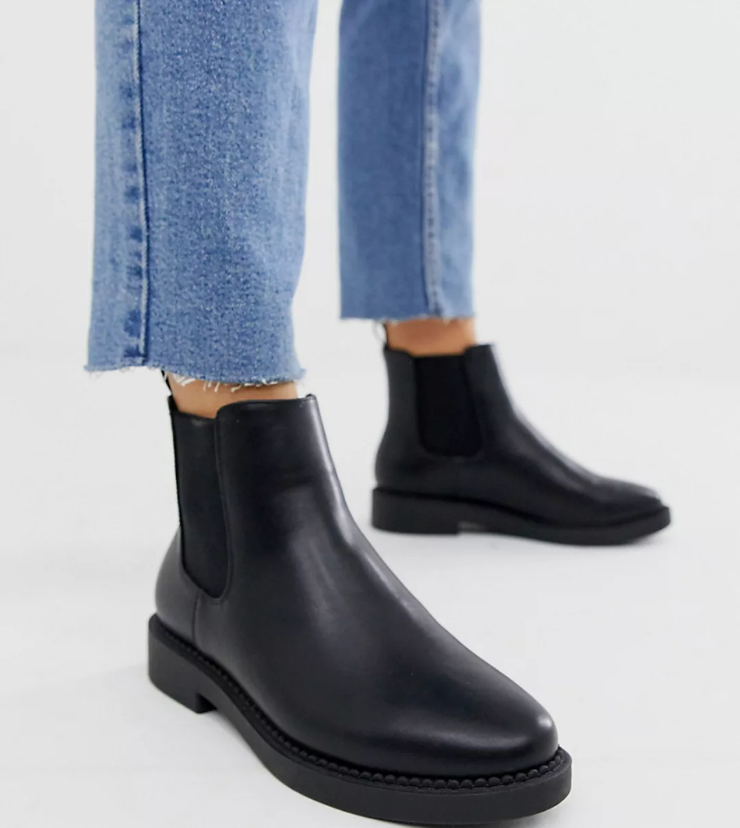 ASOS DESIGN – Auto – Robuste Chelsea-Stiefel in Schwarz mit weiter Passform günstig online kaufen