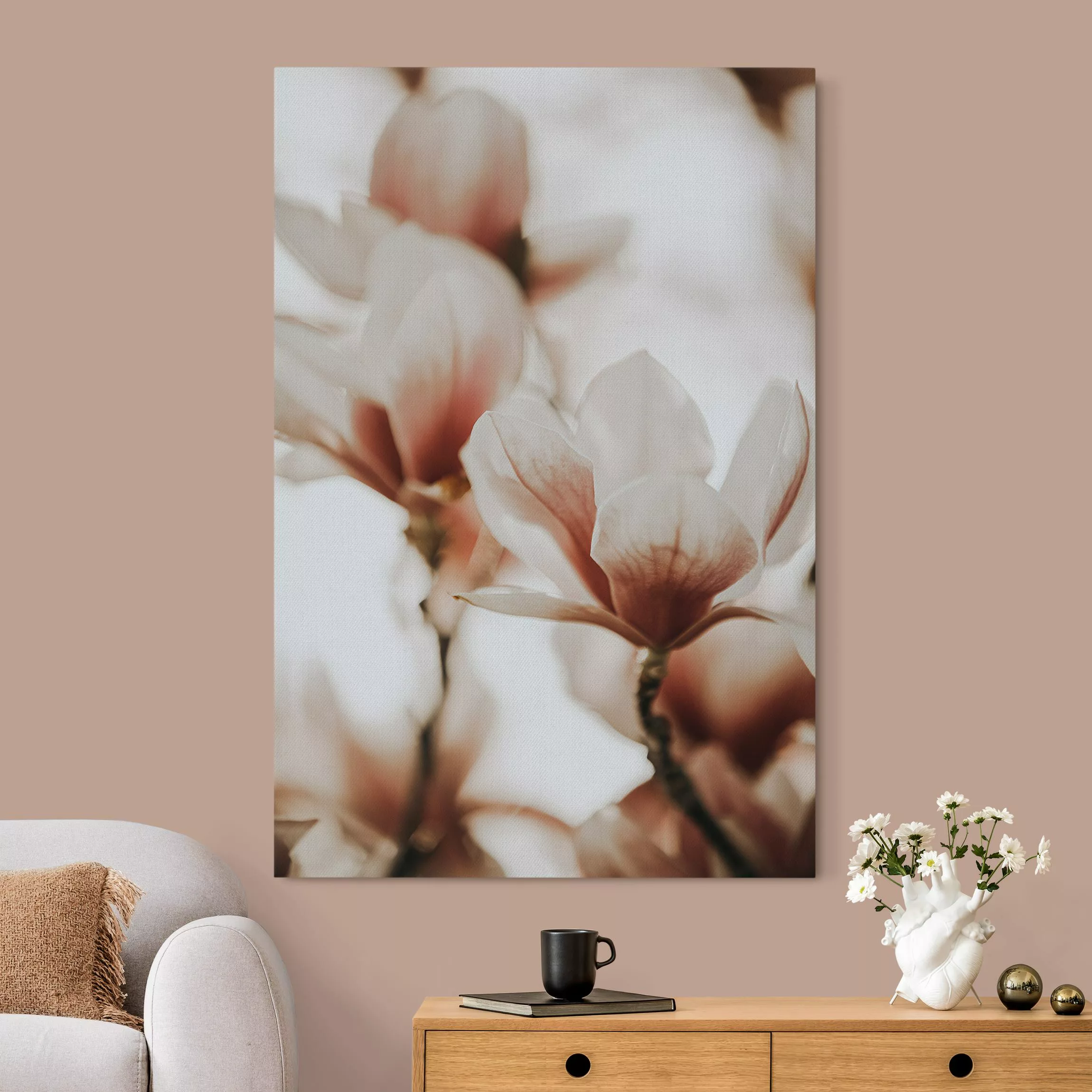 Akustikbild Zarte Magnolienblüten im Lichtspiel günstig online kaufen