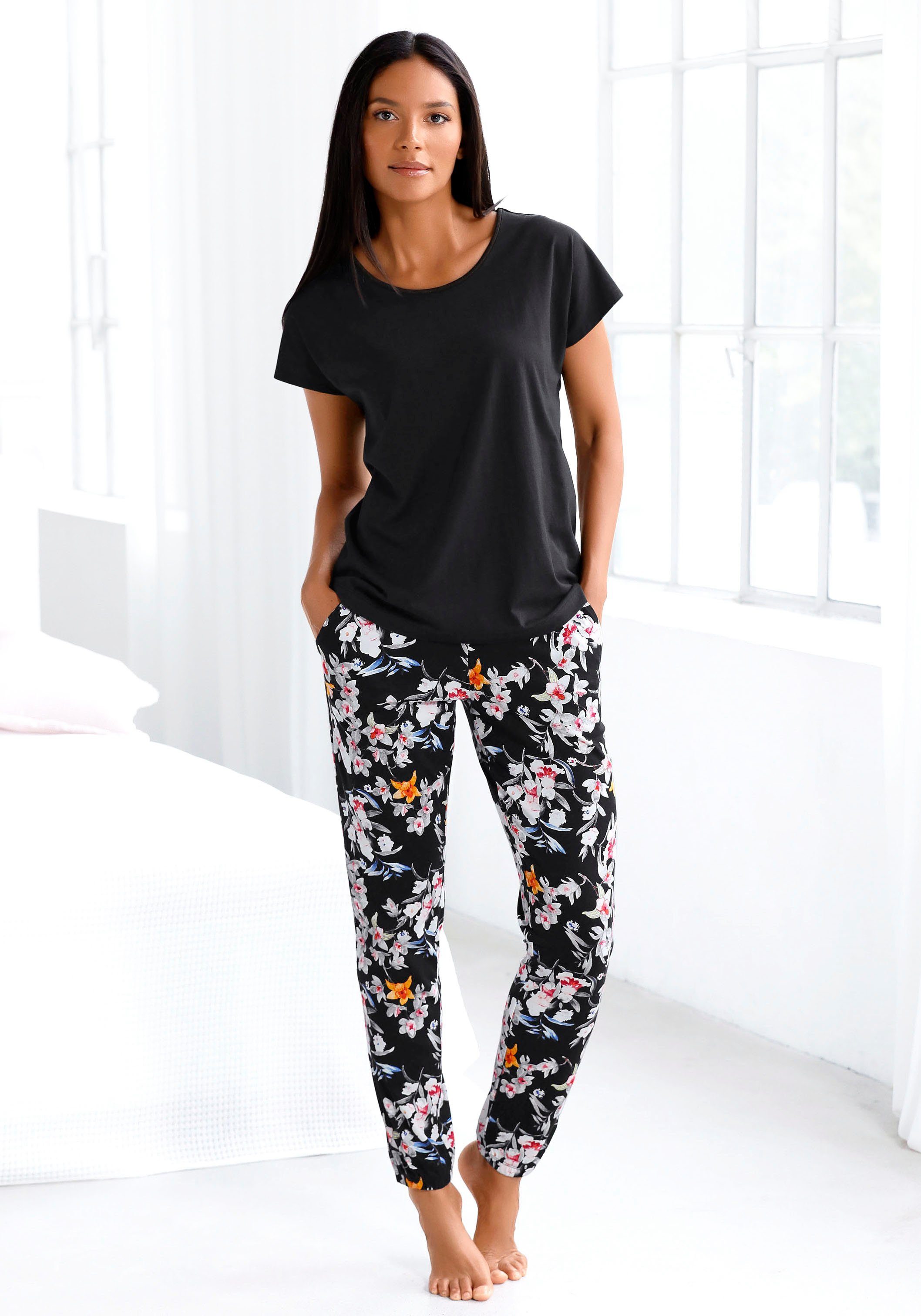 s.Oliver Pyjama, (2 tlg.), mit Blumenmuster günstig online kaufen