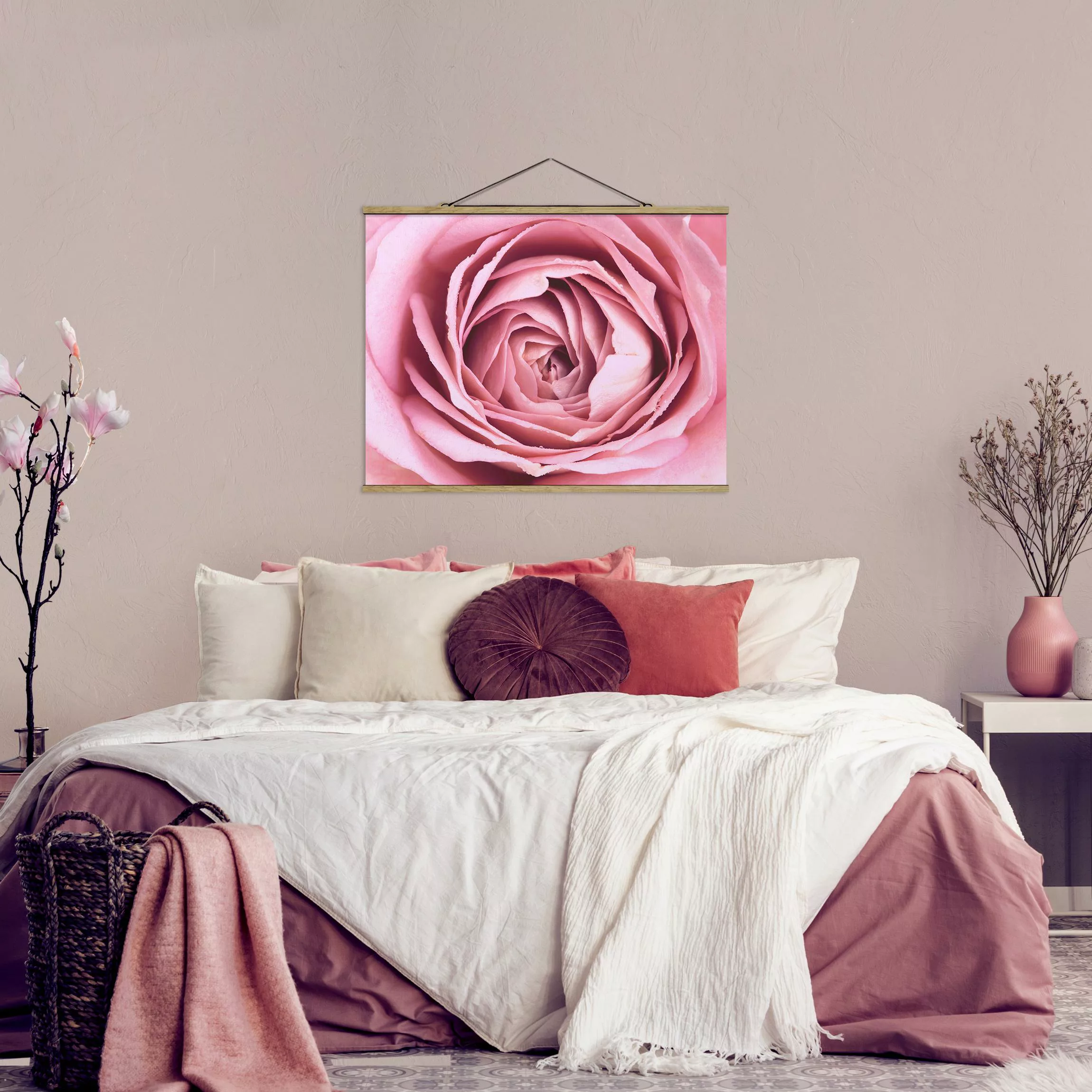 Stoffbild Blumen mit Posterleisten - Querformat Rosa Rosenblüte günstig online kaufen
