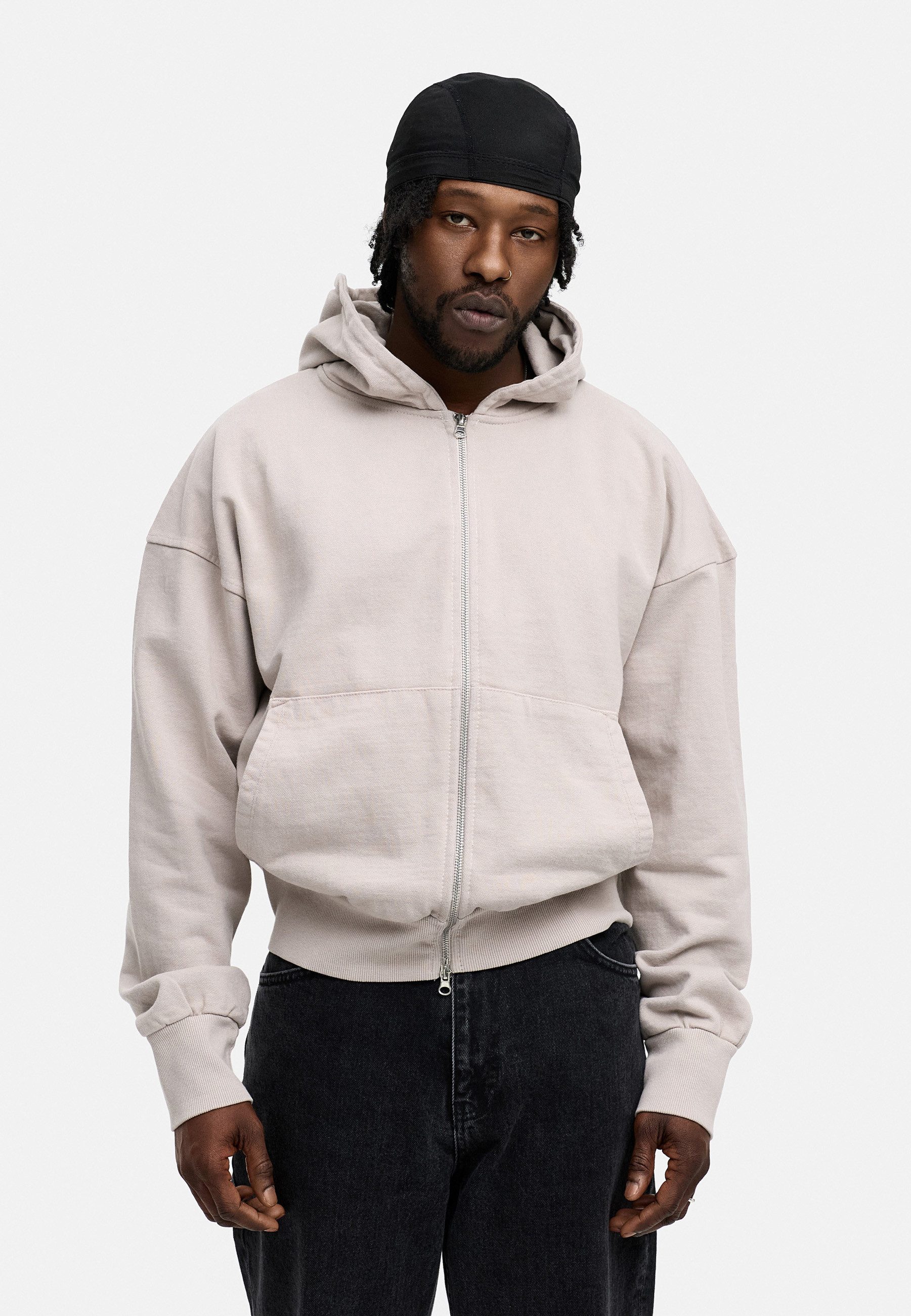 BEHYPE STUDIOS Kapuzensweatjacke IM OVERSIZE BOXY-FIT, günstig online kaufen
