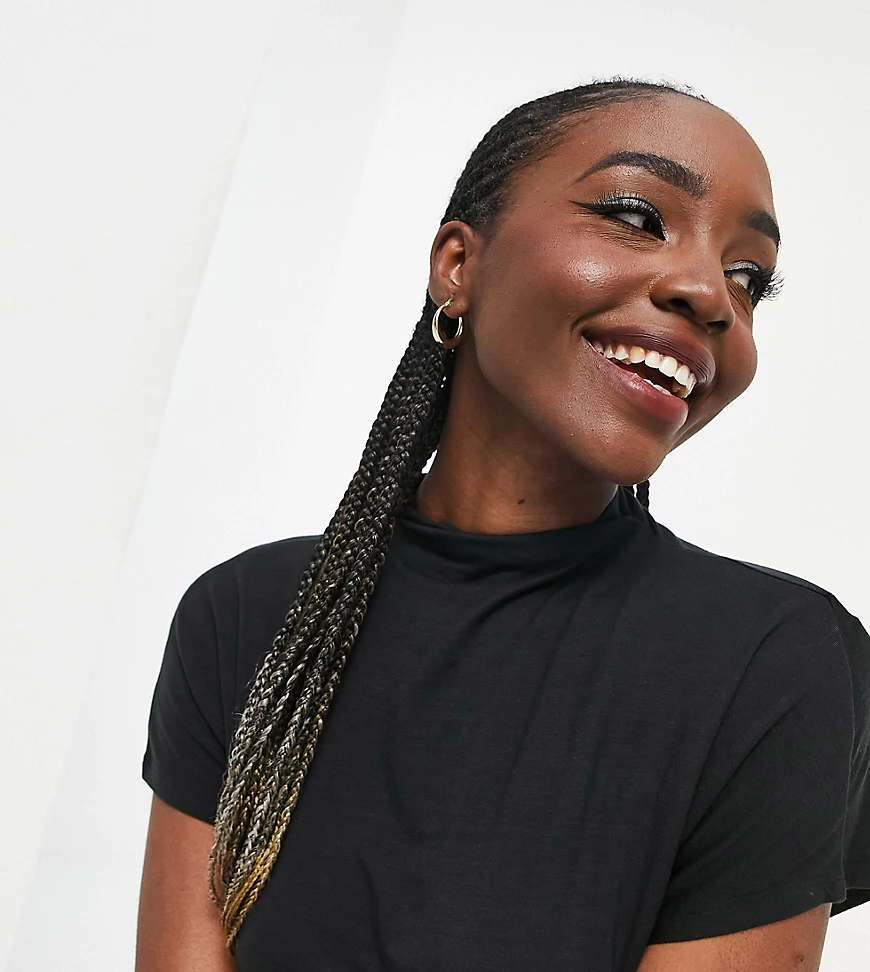 Vero Moda Tall – Schwarzes, hochgeschlossenes T-Shirt günstig online kaufen