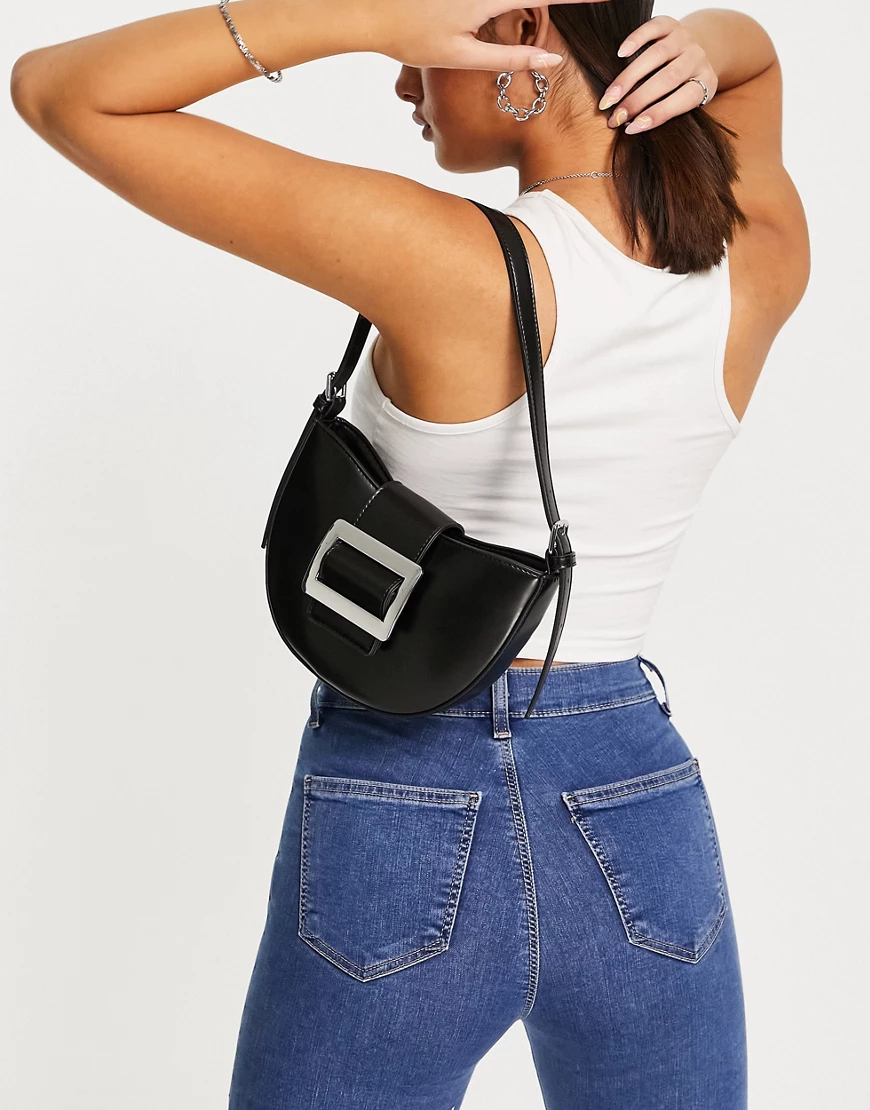 ASOS DESIGN – Schultertasche in Schwarz im 90er-Stil mit abgerundeten Seite günstig online kaufen