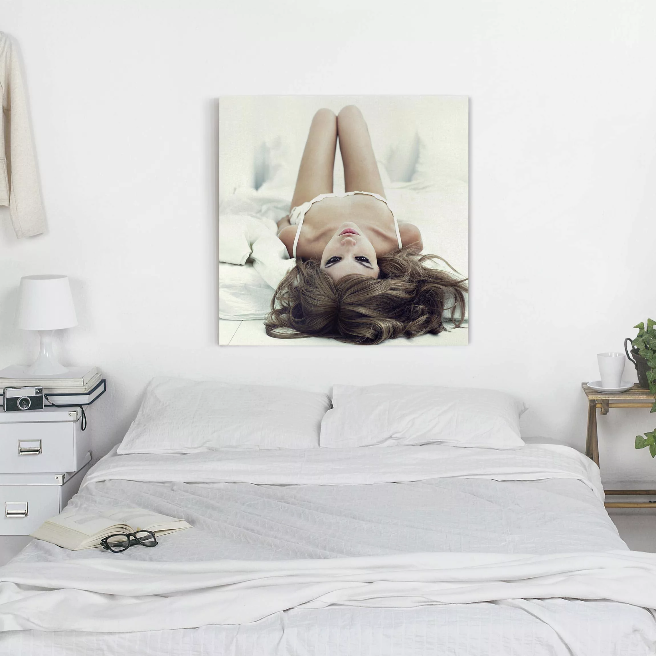 Leinwandbild Akt & Erotik - Quadrat Come to Bed, Babe günstig online kaufen