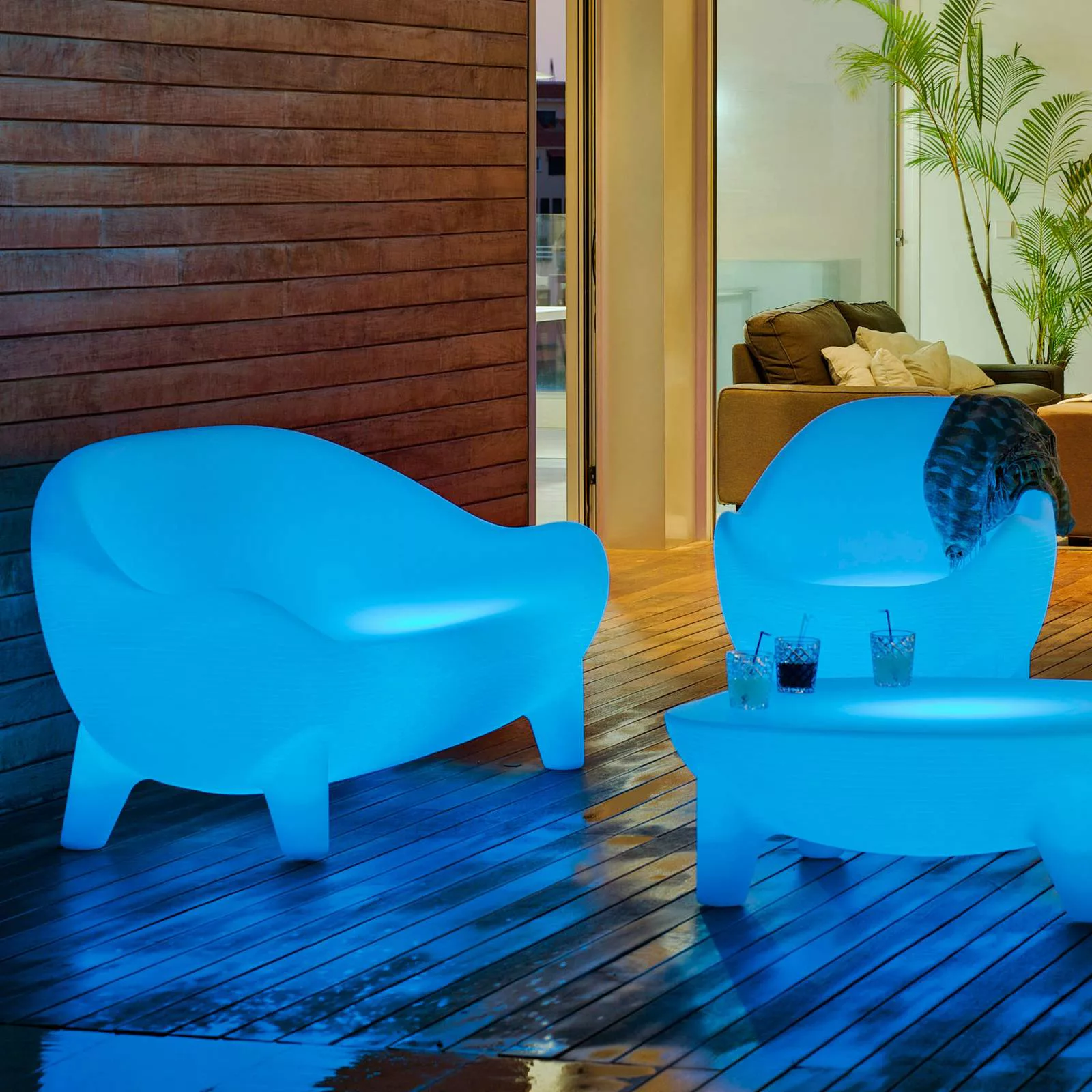 Newgarden Aruba LED-Sessel, Solar + Akku günstig online kaufen