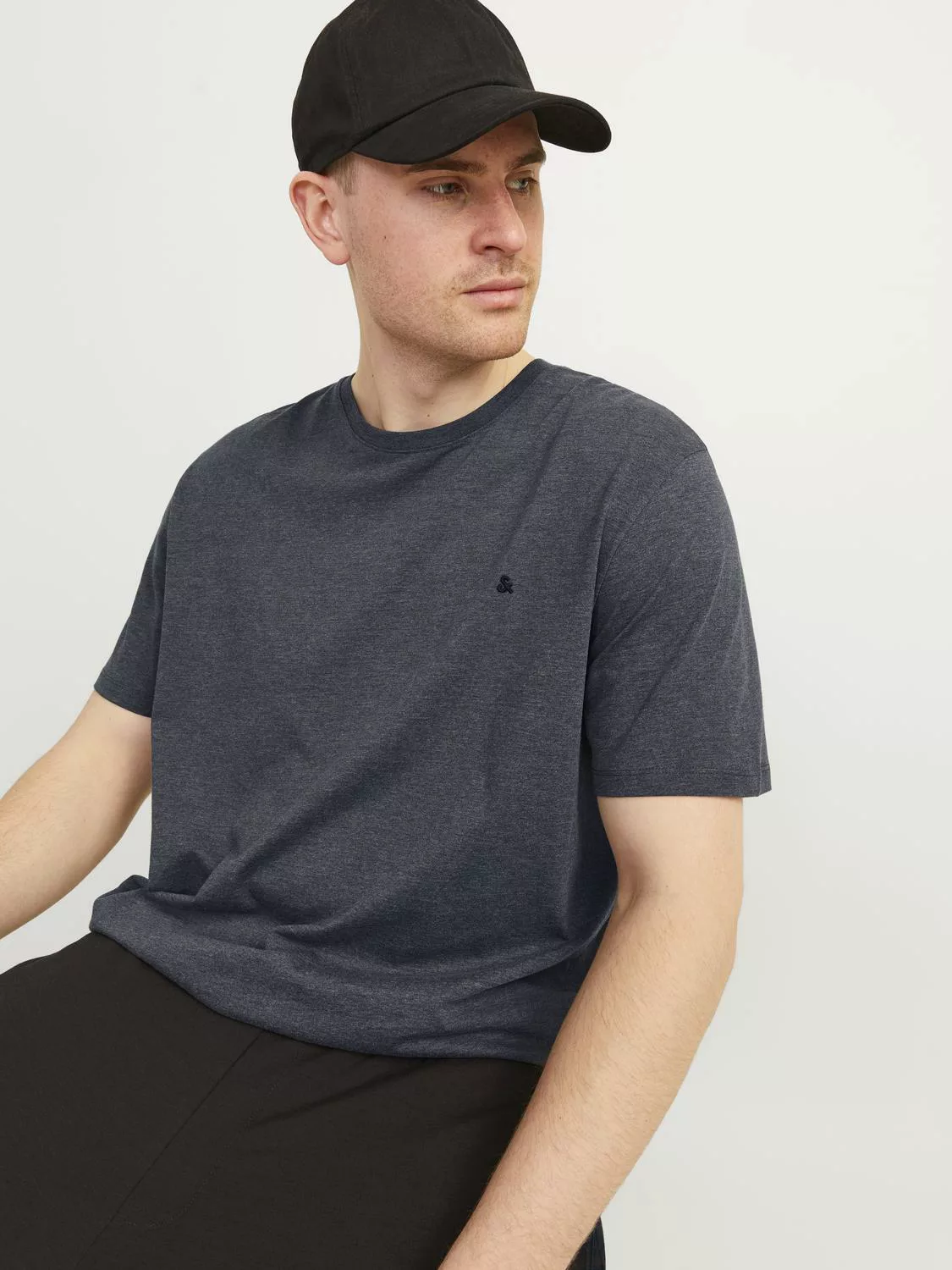 Jack & Jones PlusSize T-Shirt JJEPAULOS TEE SS CREW NECK NOOS PLS mit Logo günstig online kaufen