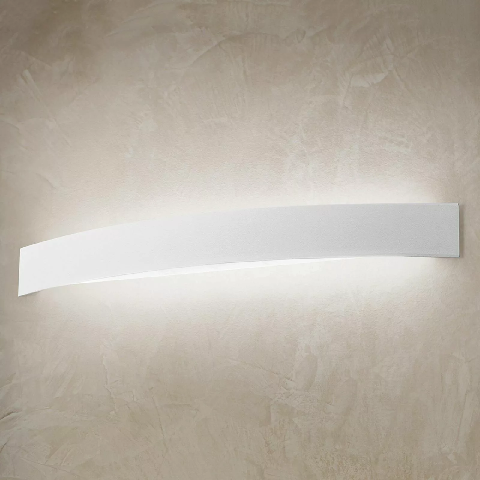Gebogene LED-Wandleuchte Curve in Weiß günstig online kaufen
