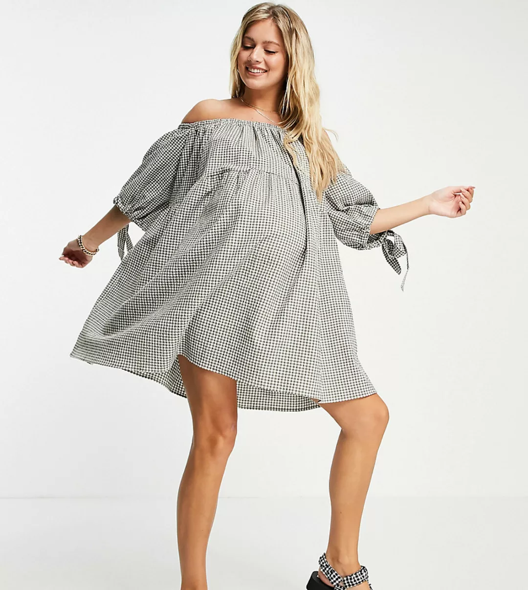 ASOS DESIGN Maternity – Schulterfreies Minikleid im Stufendesign mit Vichyk günstig online kaufen