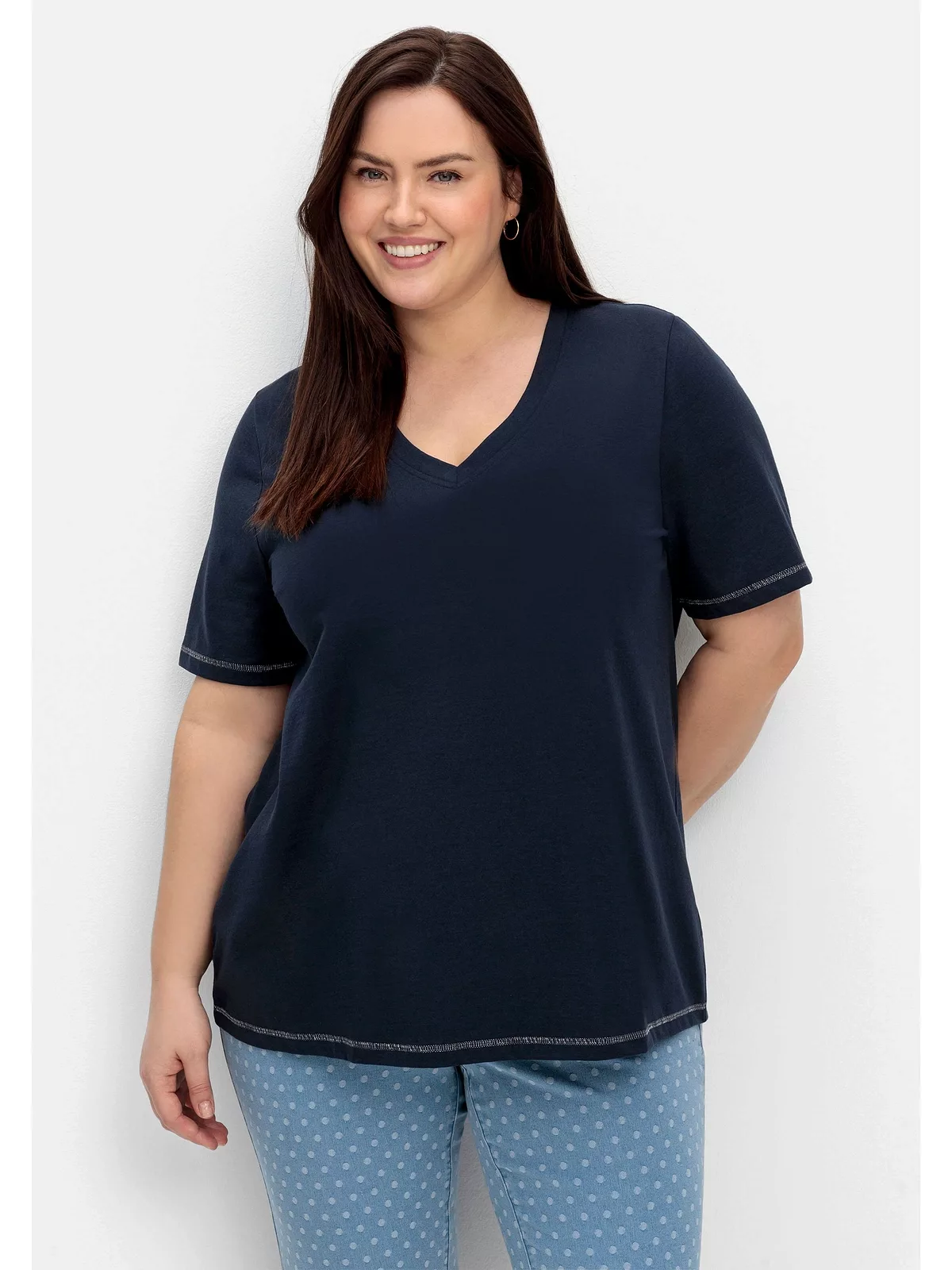 Sheego T-Shirt "Große Größen", mit kleinem Glitzerdruck auf der Schulter günstig online kaufen