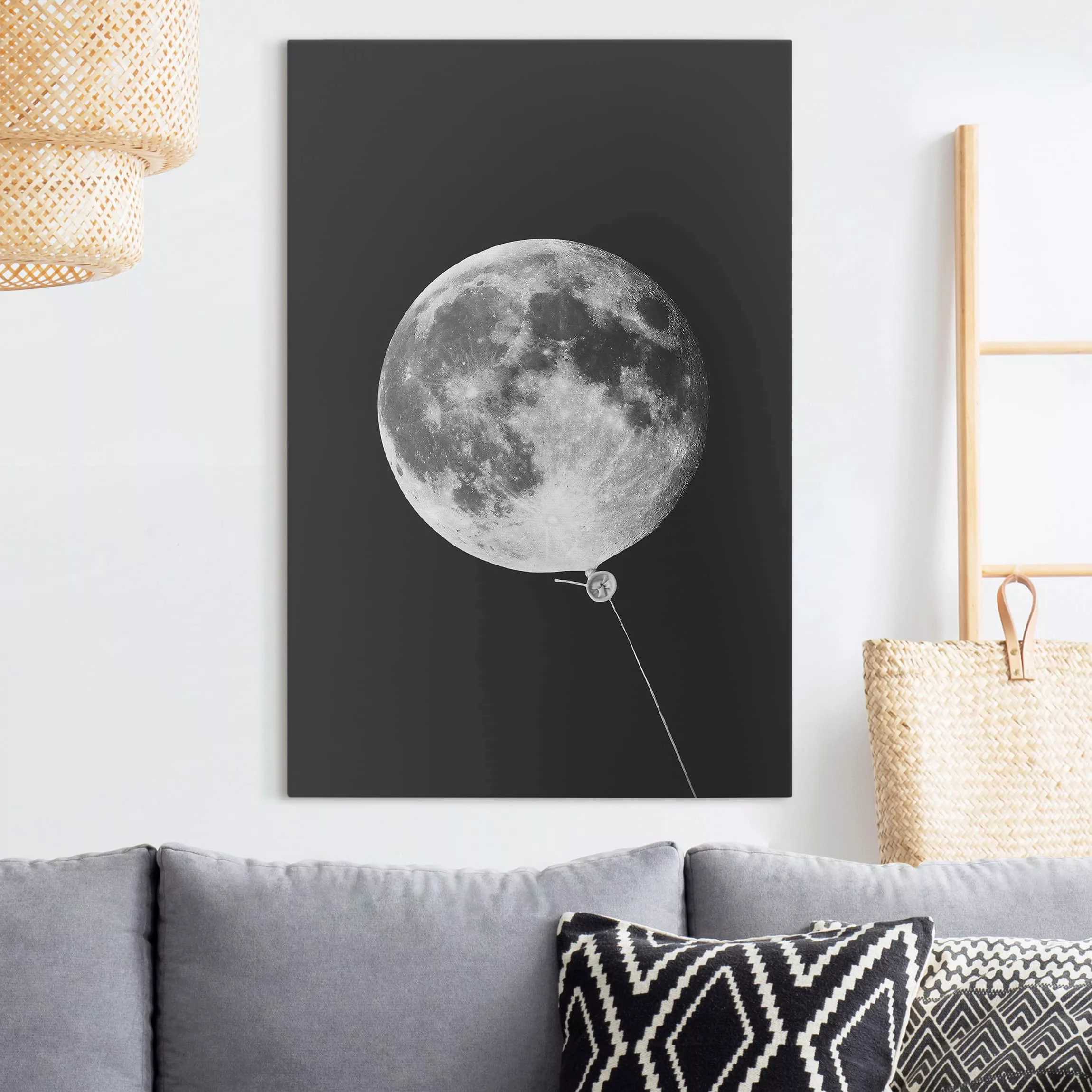 Leinwandbild - Hochformat Luftballon mit Mond günstig online kaufen