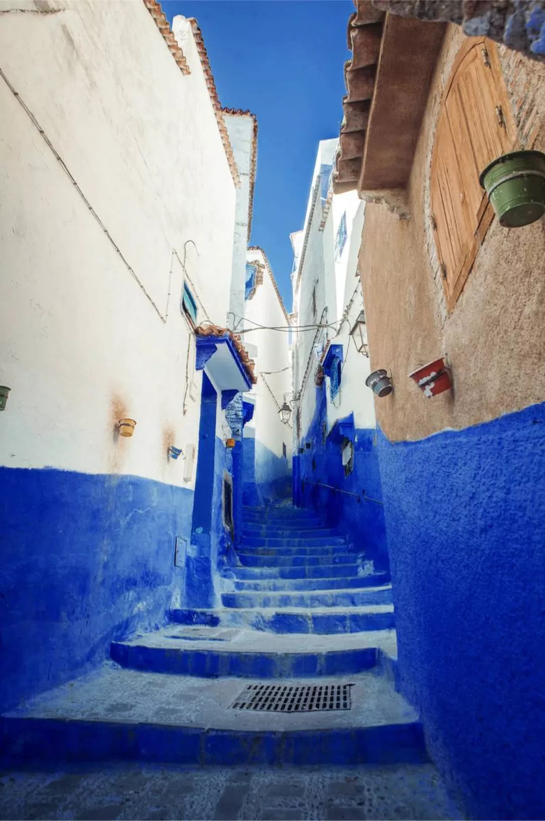 Wandkraft | Wandverzierte Blaue Treppe günstig online kaufen