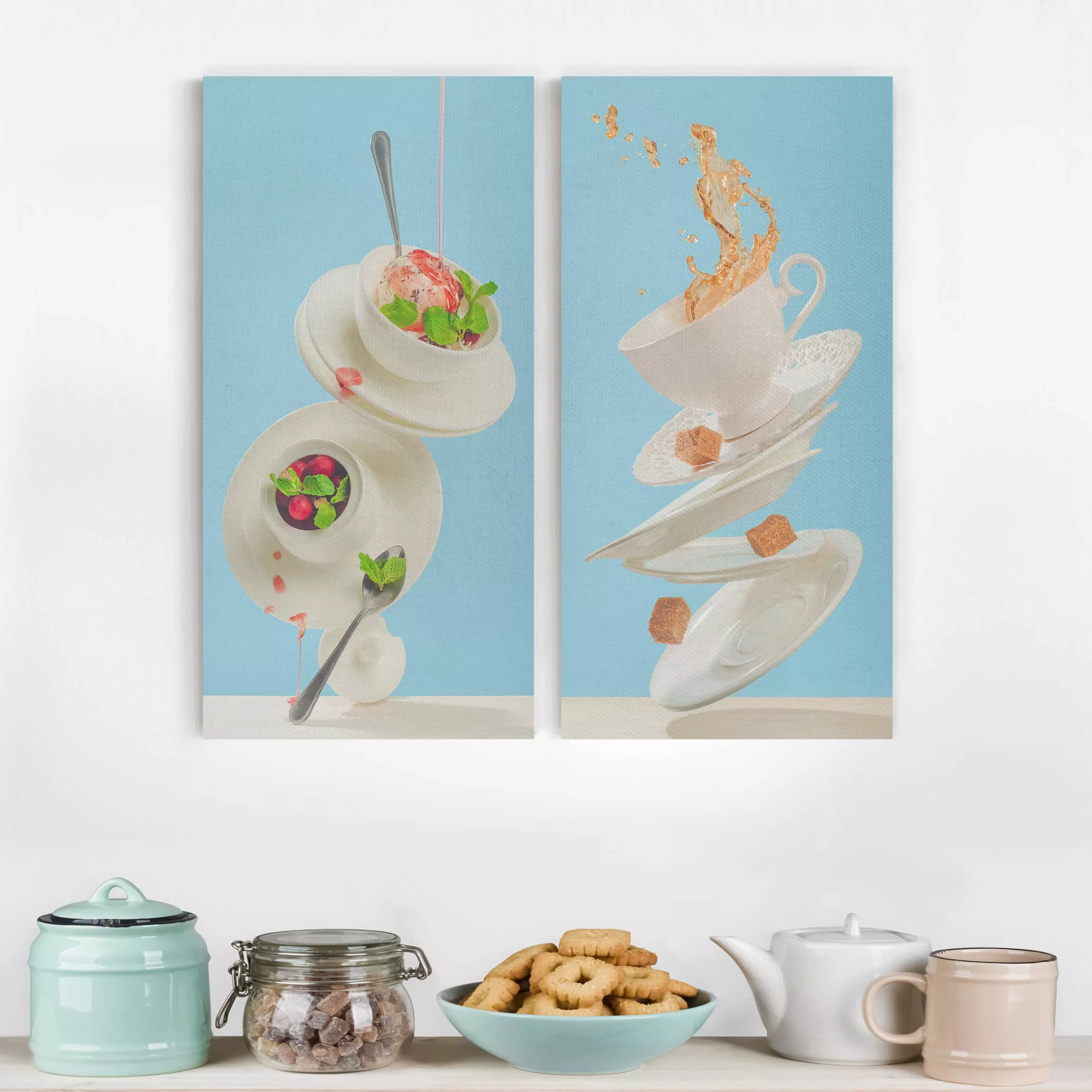 2-teiliges Leinwandbild Küche - Hochformat Fliegende Tassen günstig online kaufen