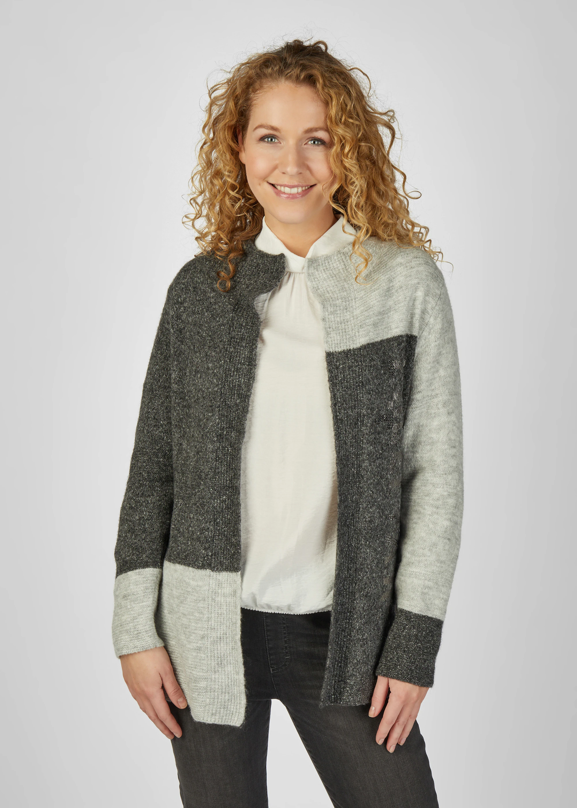 Rabe Strickjacke, mit kontrastfarbenen Muster günstig online kaufen