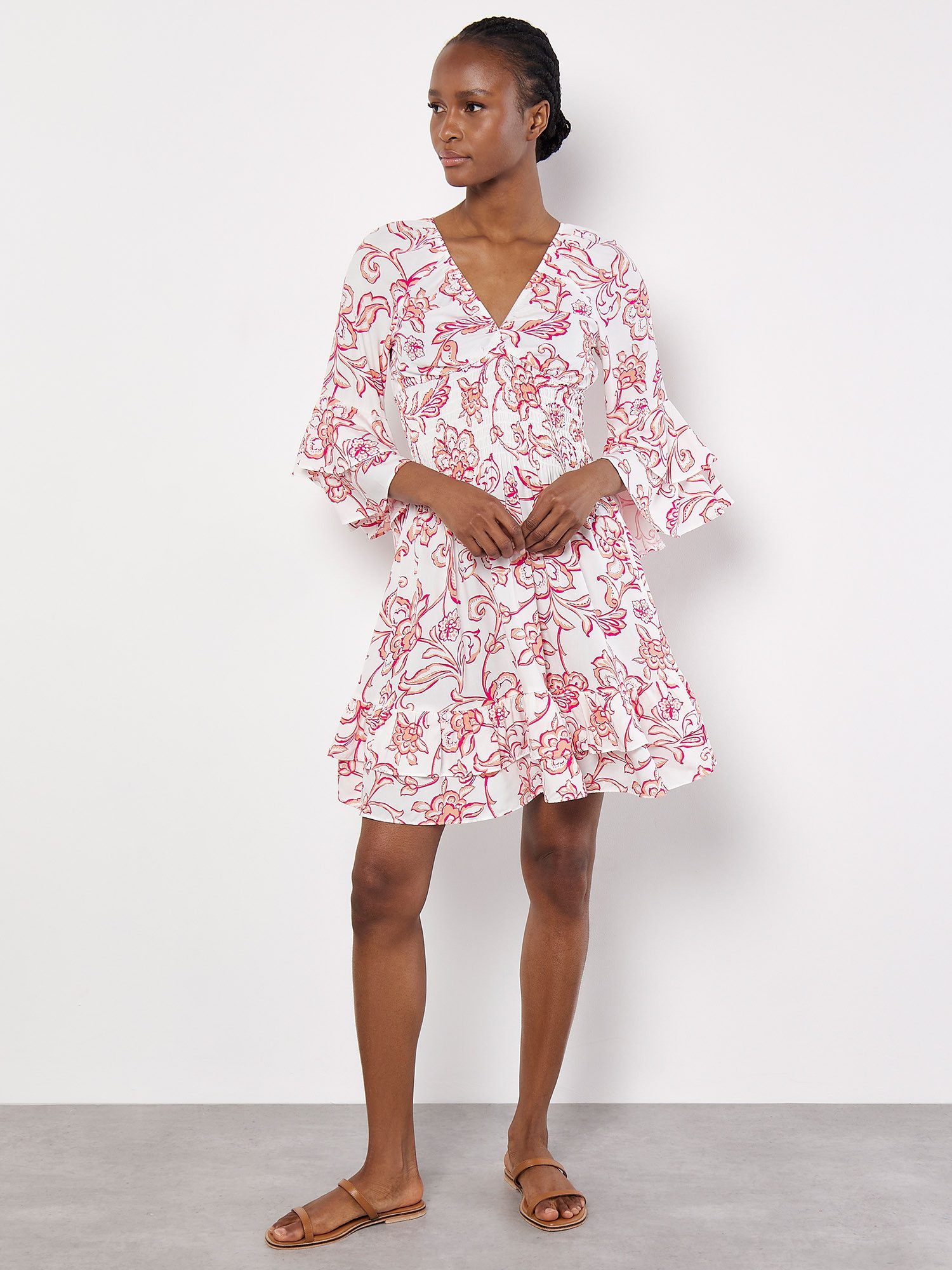 Apricot Minikleid sommerliches Blumenkleid, mit Trompetenärmeln günstig online kaufen