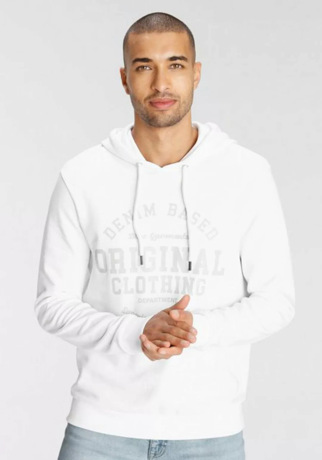 AJC Kapuzensweatshirt mit konstrastfarbenem Labelprint günstig online kaufen