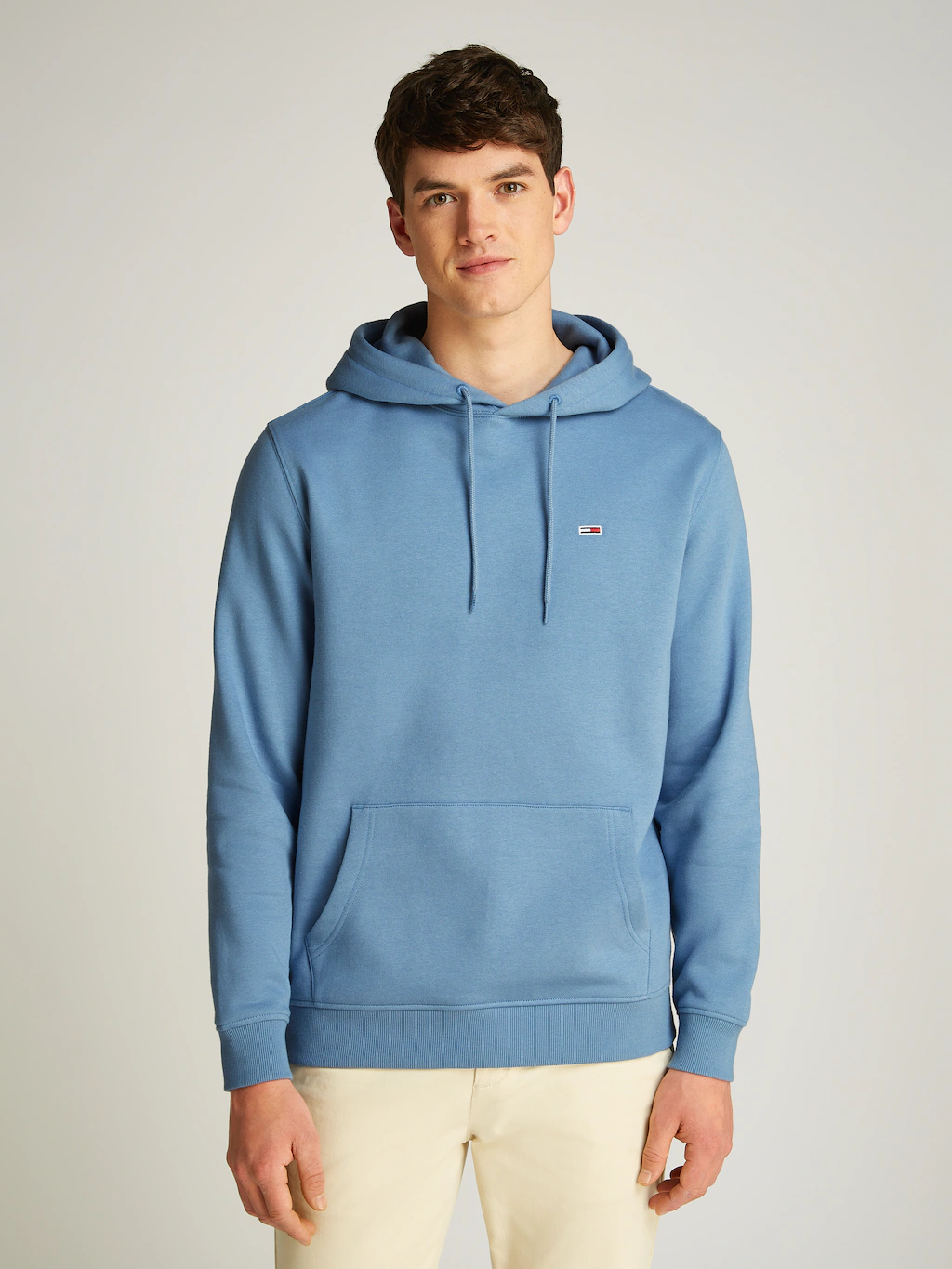 Tommy Jeans Sweatshirt "TJM REG S FLAG HOODIE", mit bestickten Markenlogo a günstig online kaufen