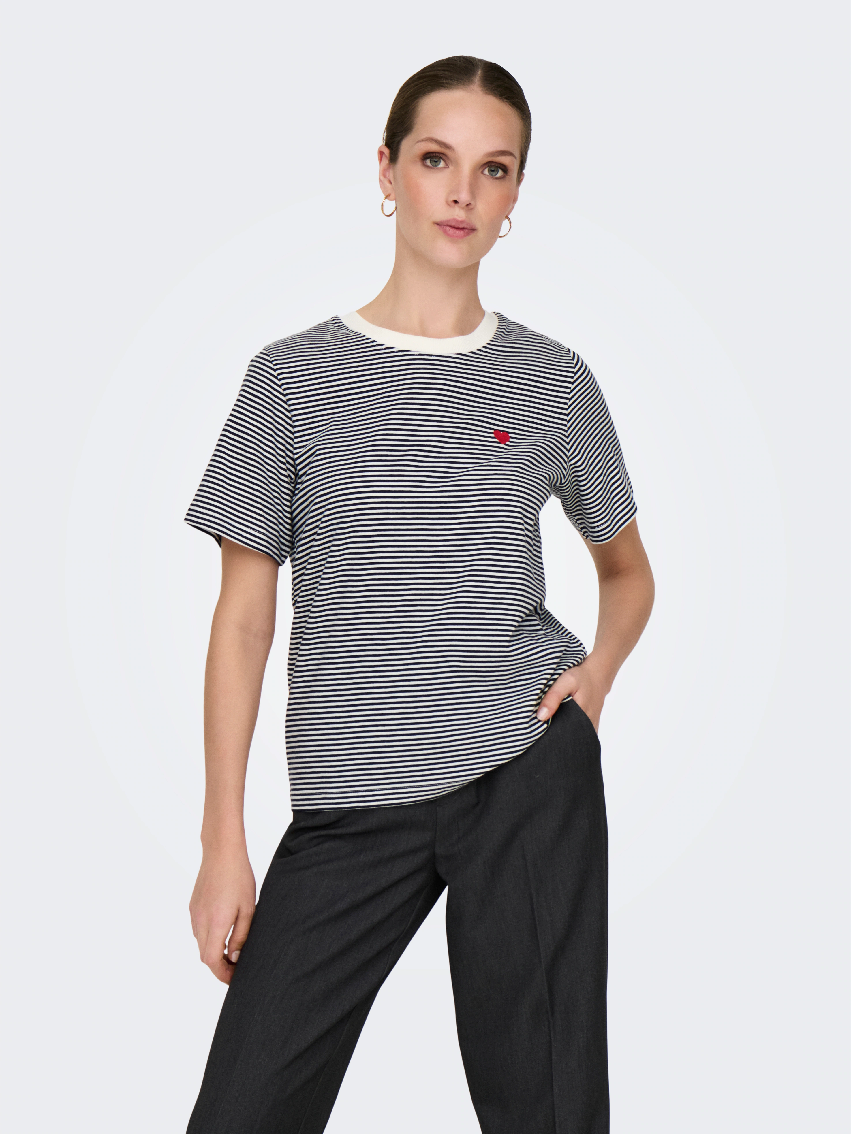 JDY Kurzarmshirt "JDYPISA S/S PRINT TOP JRS NOOS", mit Herz Stickerei günstig online kaufen