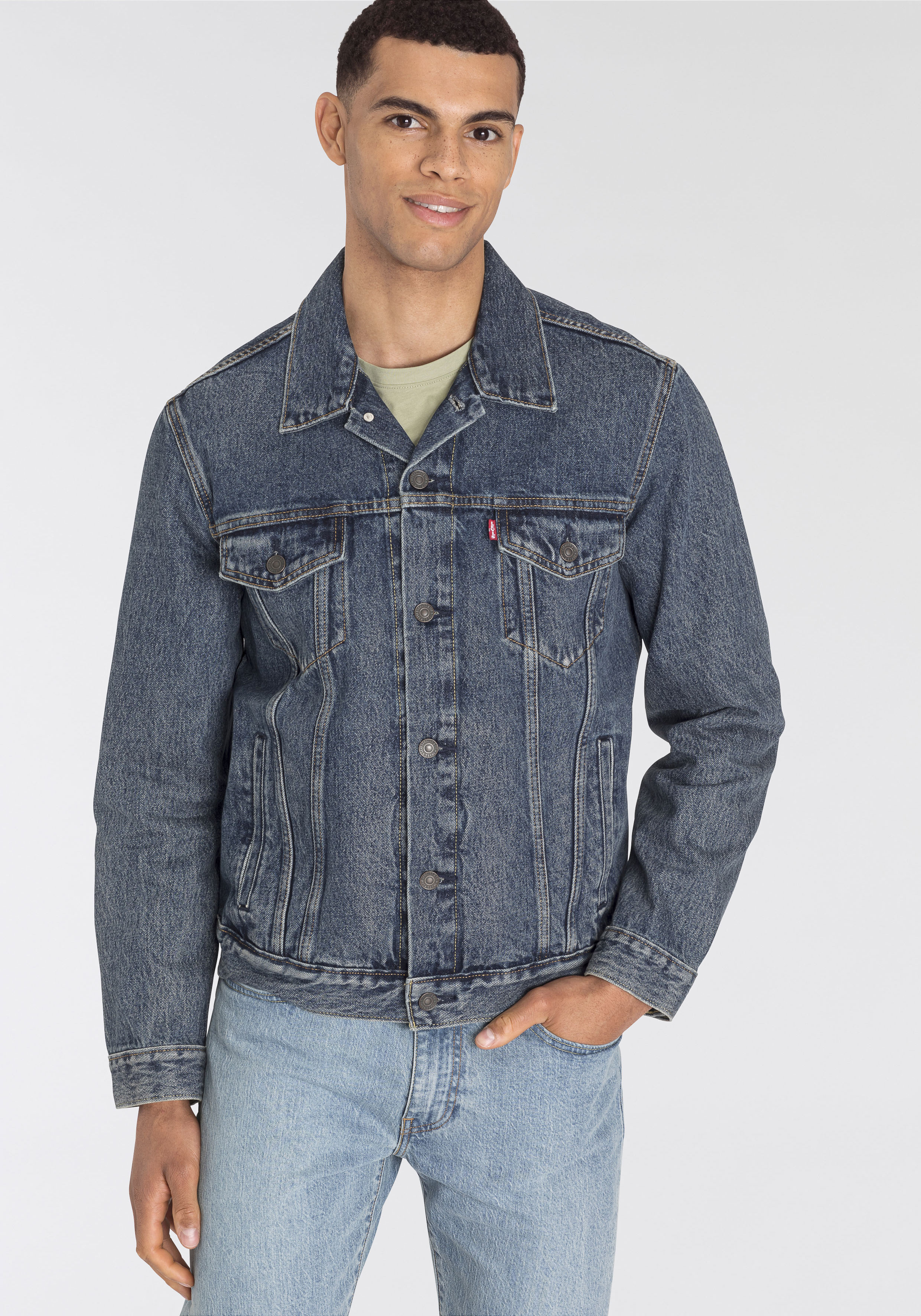 Levis Jeansjacke "VINTAGE FIT TRUCKER JKT", ohne Kapuze, mit Knopfleiste günstig online kaufen