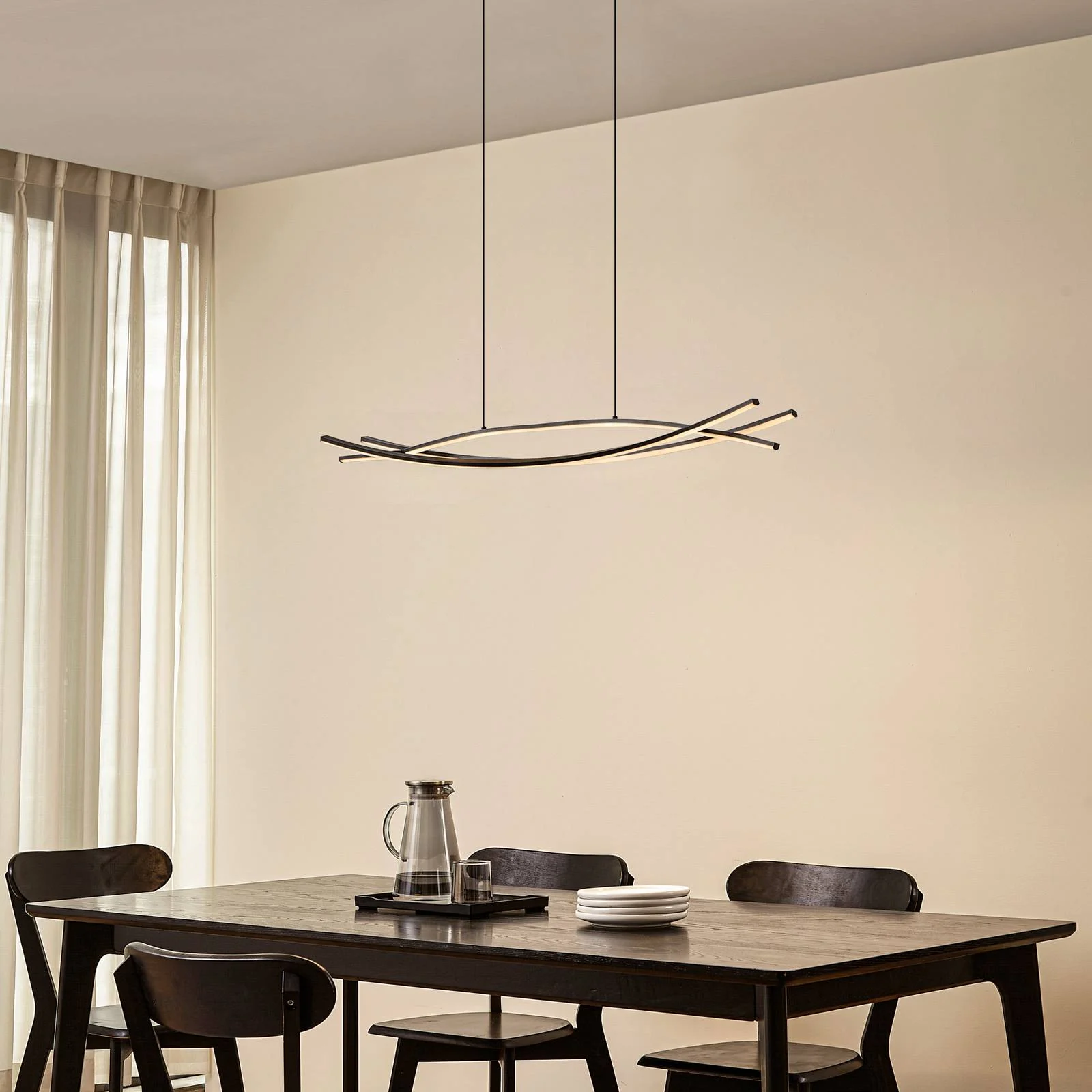 Lucande LED-Hängeleuchte Sayori, 98 cm, schwarz, dimmbar günstig online kaufen