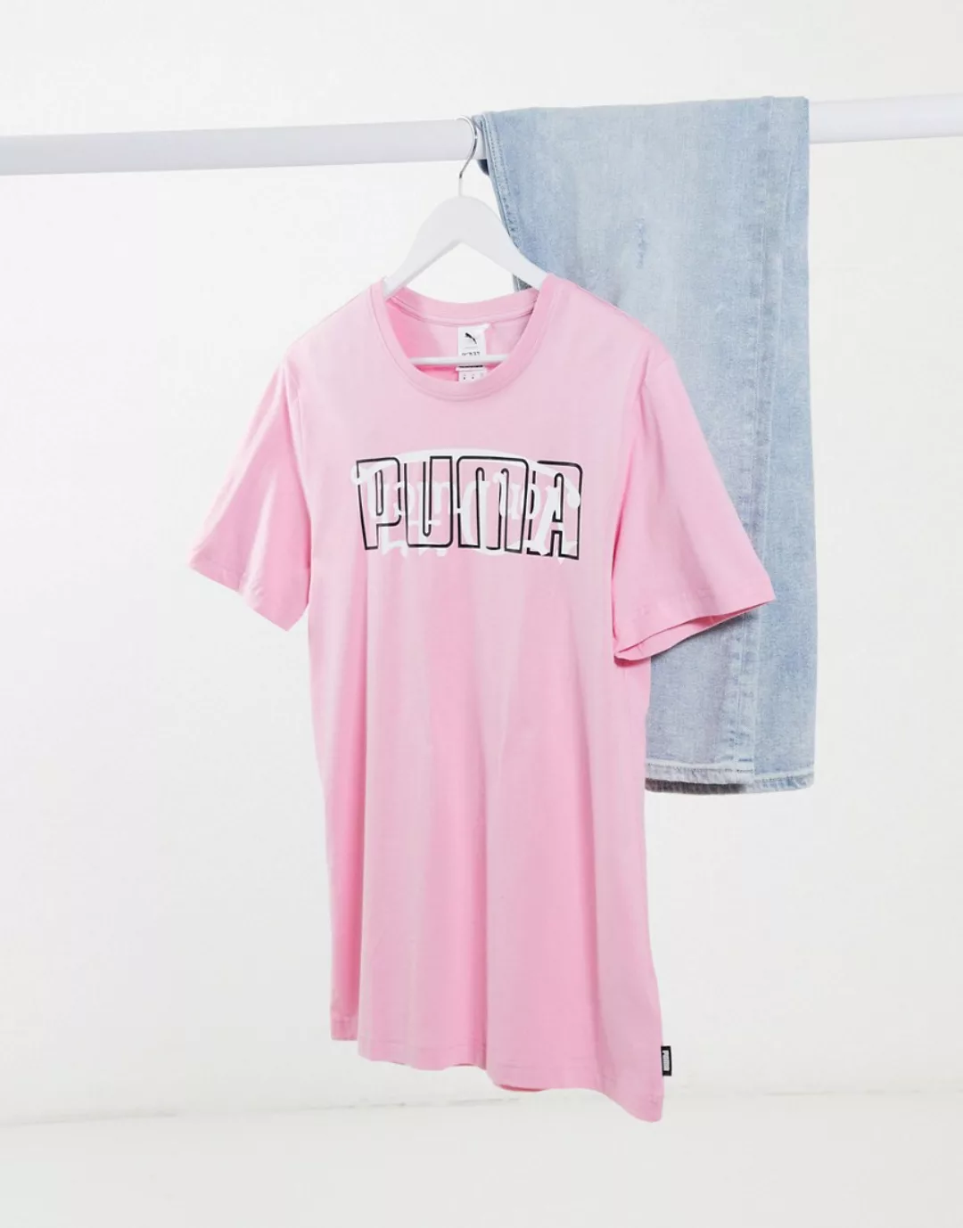 Puma x Von Dutch – T-Shirt mit großem Logo auf der Brust in Rosa günstig online kaufen