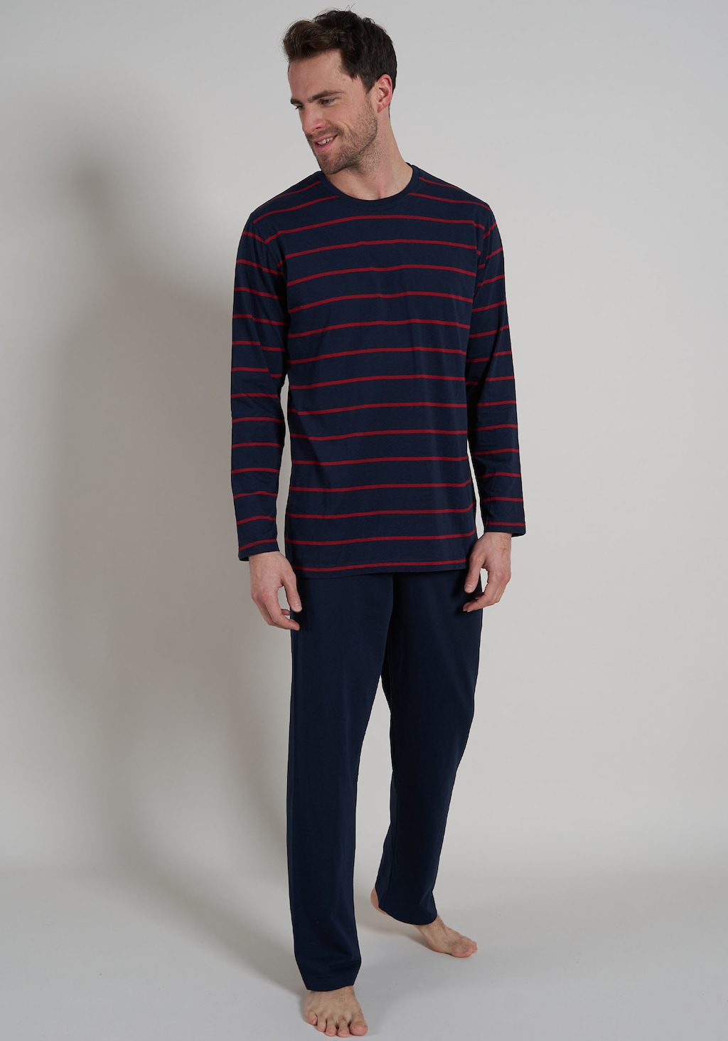 bugatti Pyjama, (2 tlg.), Rundhalsausschnitt, Langarm, lange Hose, Streifen günstig online kaufen