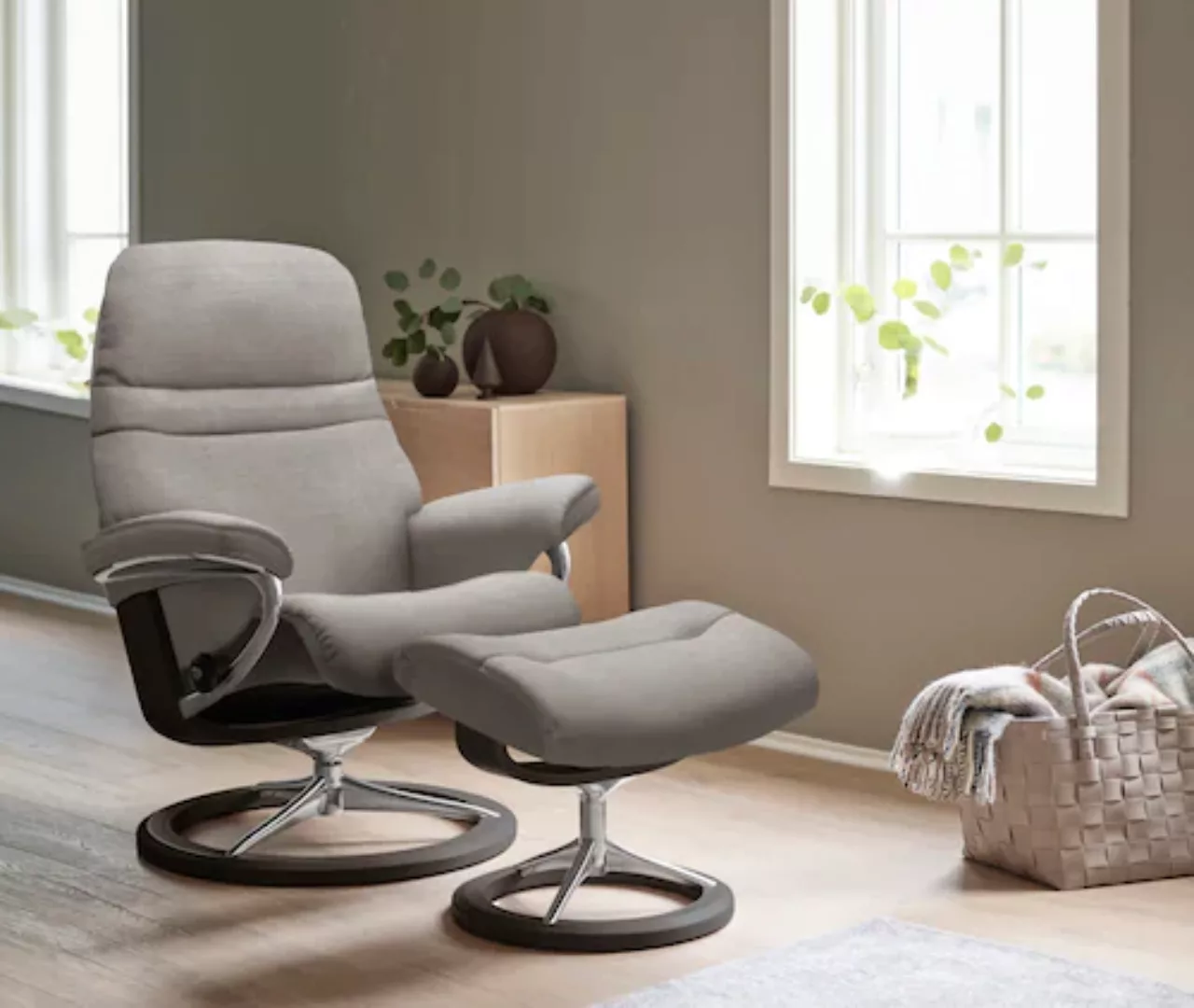 Stressless® Relaxsessel »Sunrise«, (Set, Relaxsessel mit Hocker), mit Signa günstig online kaufen