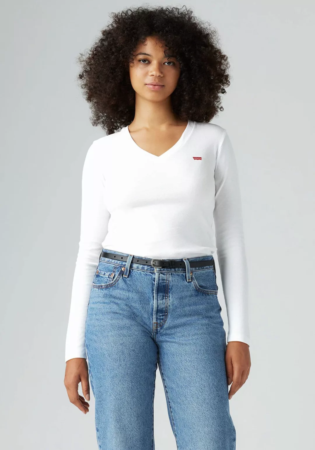 Levi's® Langarmshirt ESSENTIAL HM LS VNECK mit Logo Stickerei günstig online kaufen